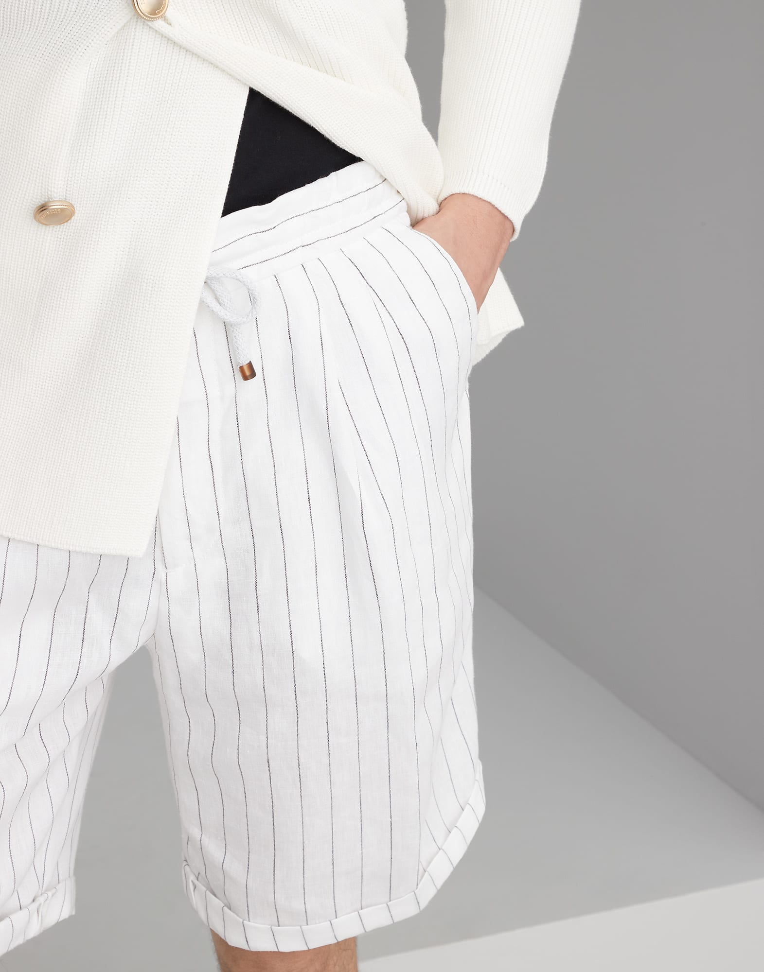 Linen chalk stripe Bermuda shorts with drawstring and double pleats