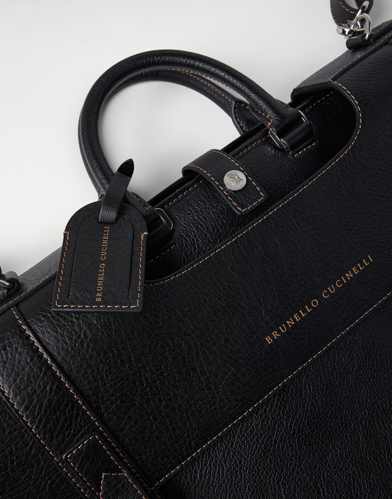 Grained calfskin suit carrier
