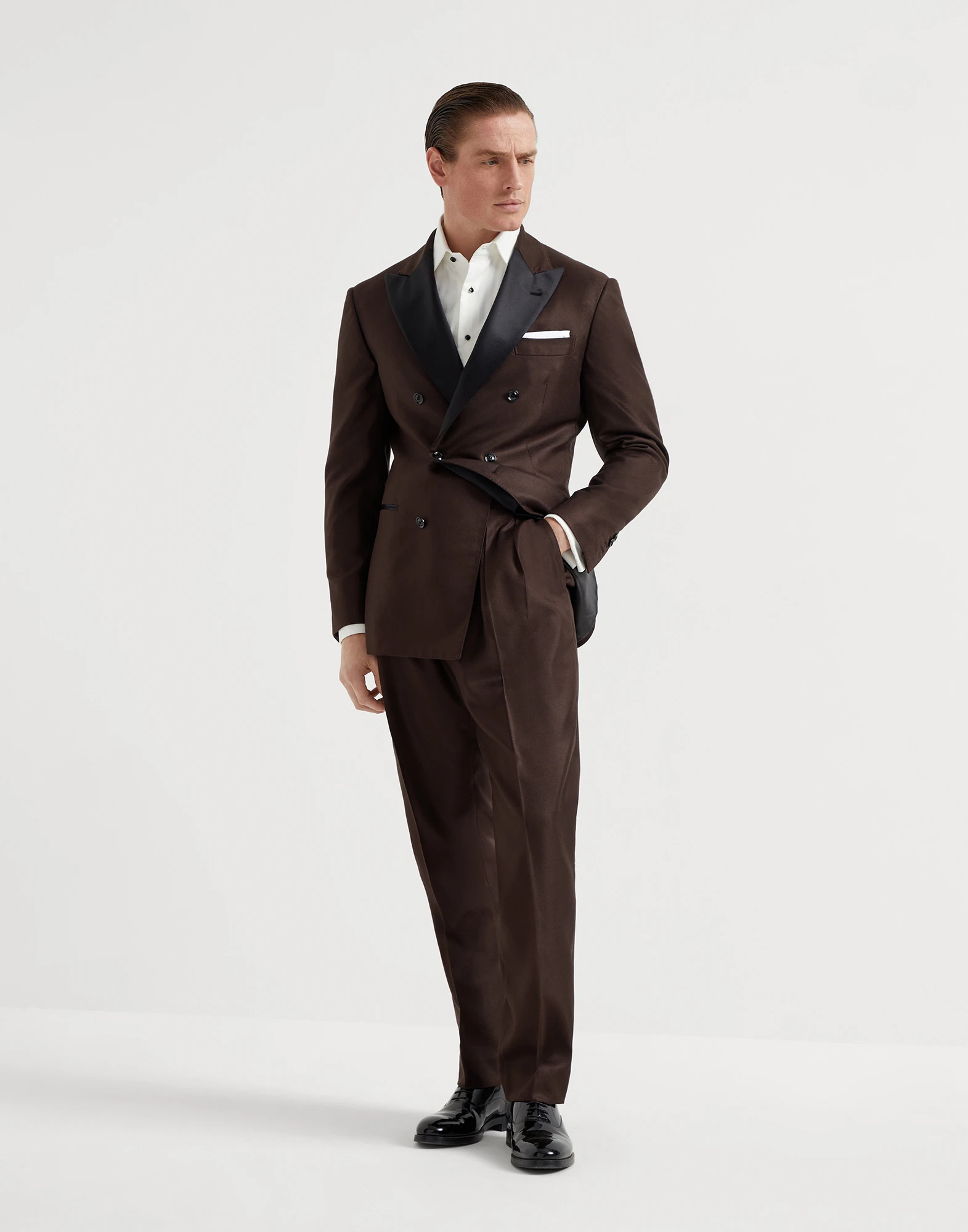 Tuxedo with one-and-a-half-breasted jacket