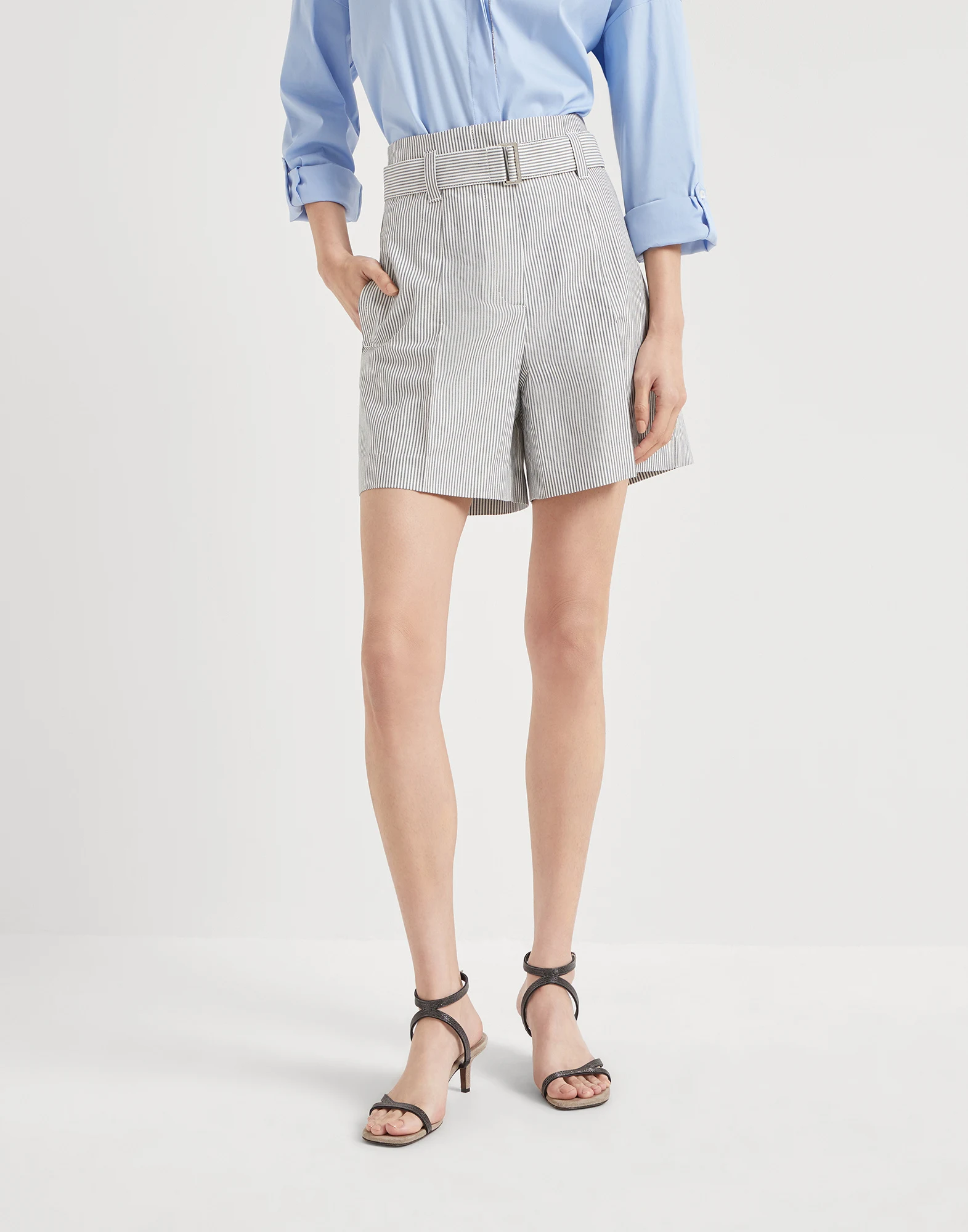 Formal Bermuda shorts with monili
