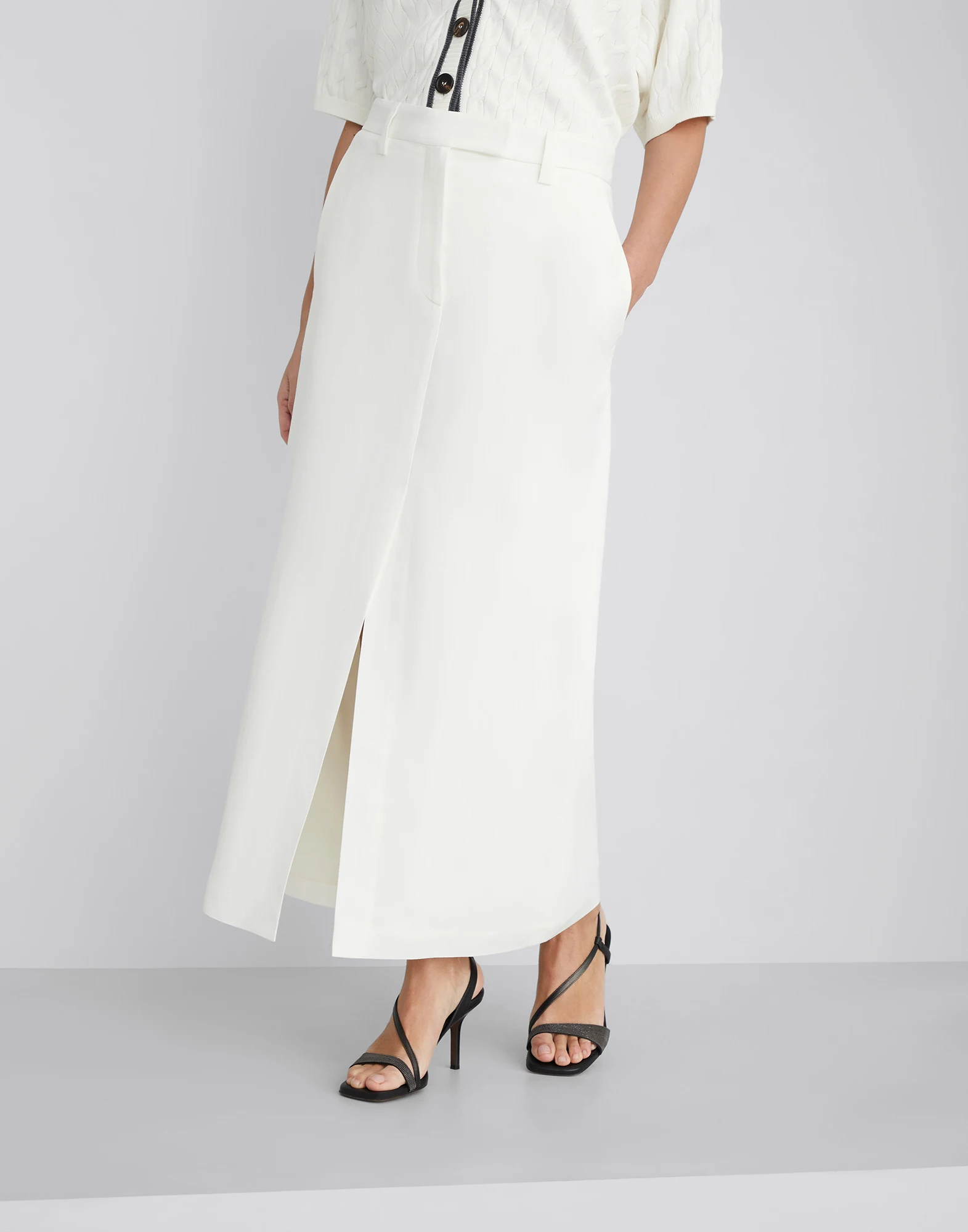 Viscose and linen fluid twill sartorial column skirt