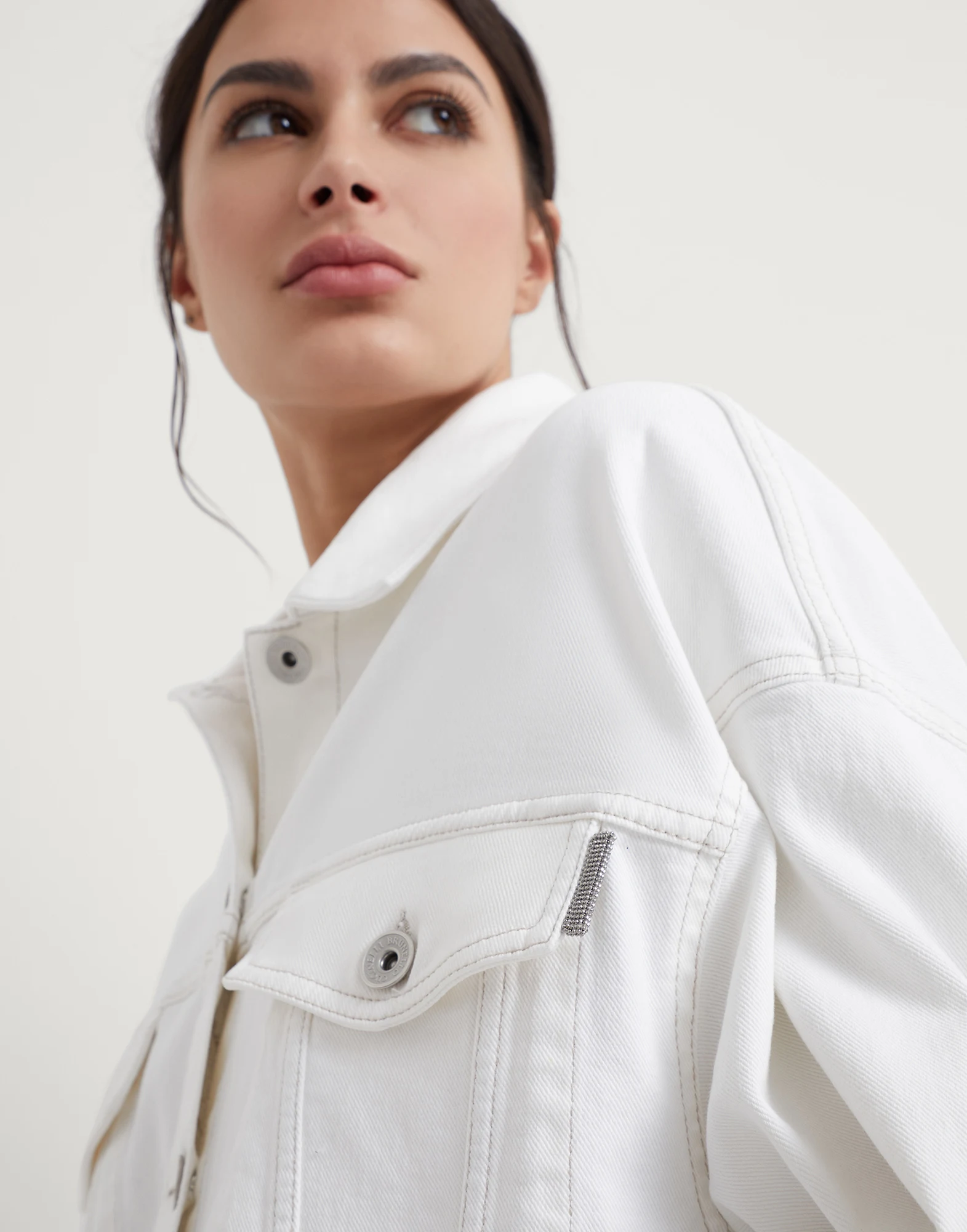 Garment-dyed comfort denim four-pocket jacket with shiny tab