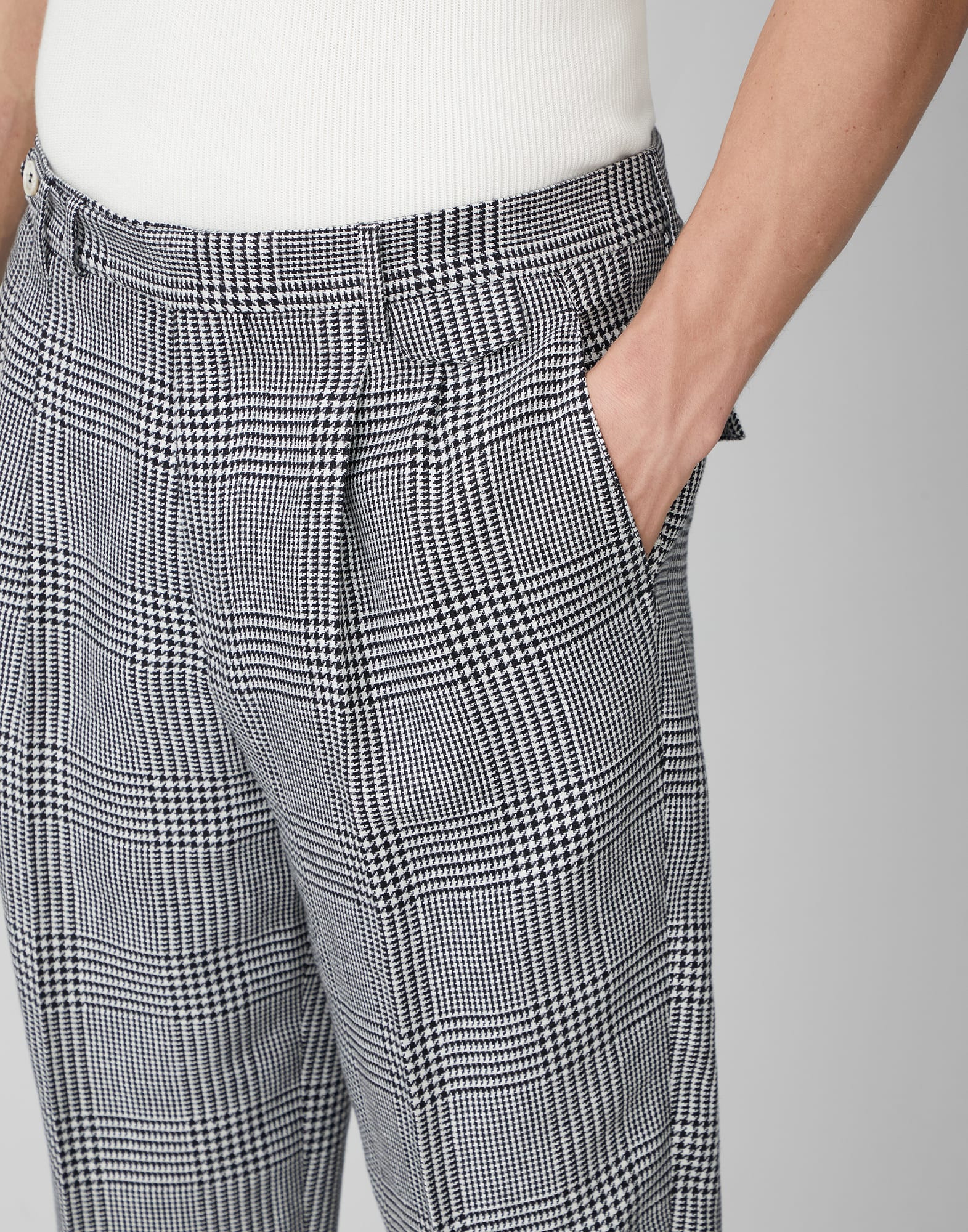 Linen, wool and silk Prince of Wales leisure fit trousers with double pleats and tabbed waistband