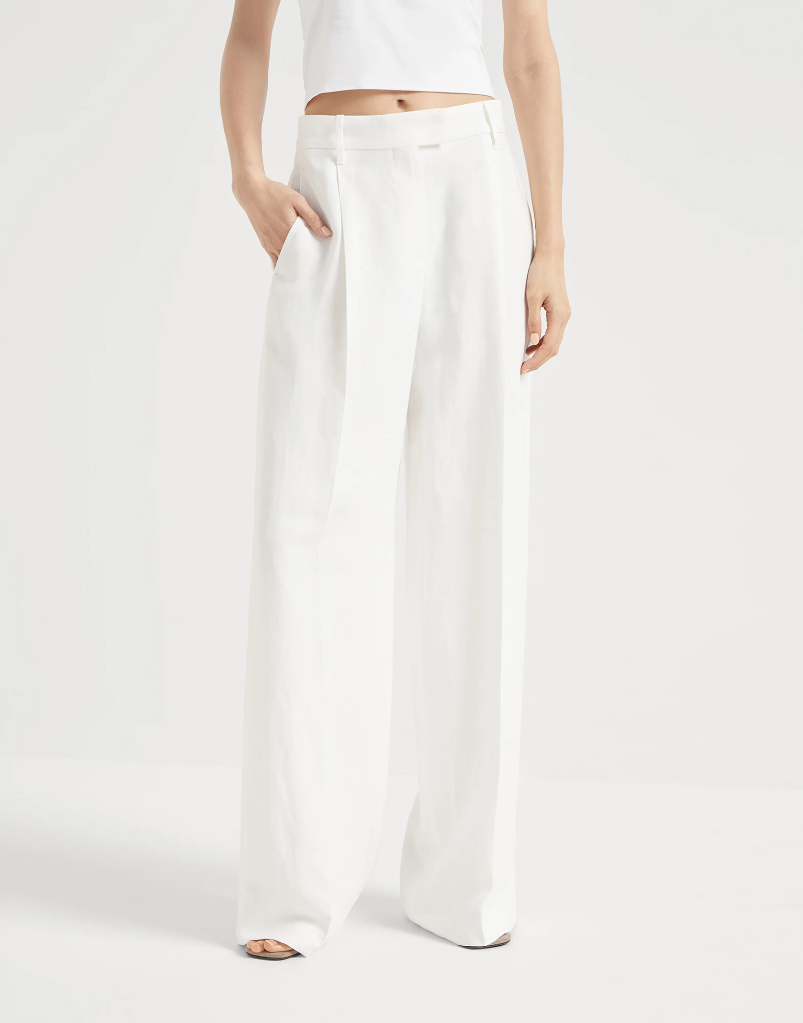 Loose Pleated trousers