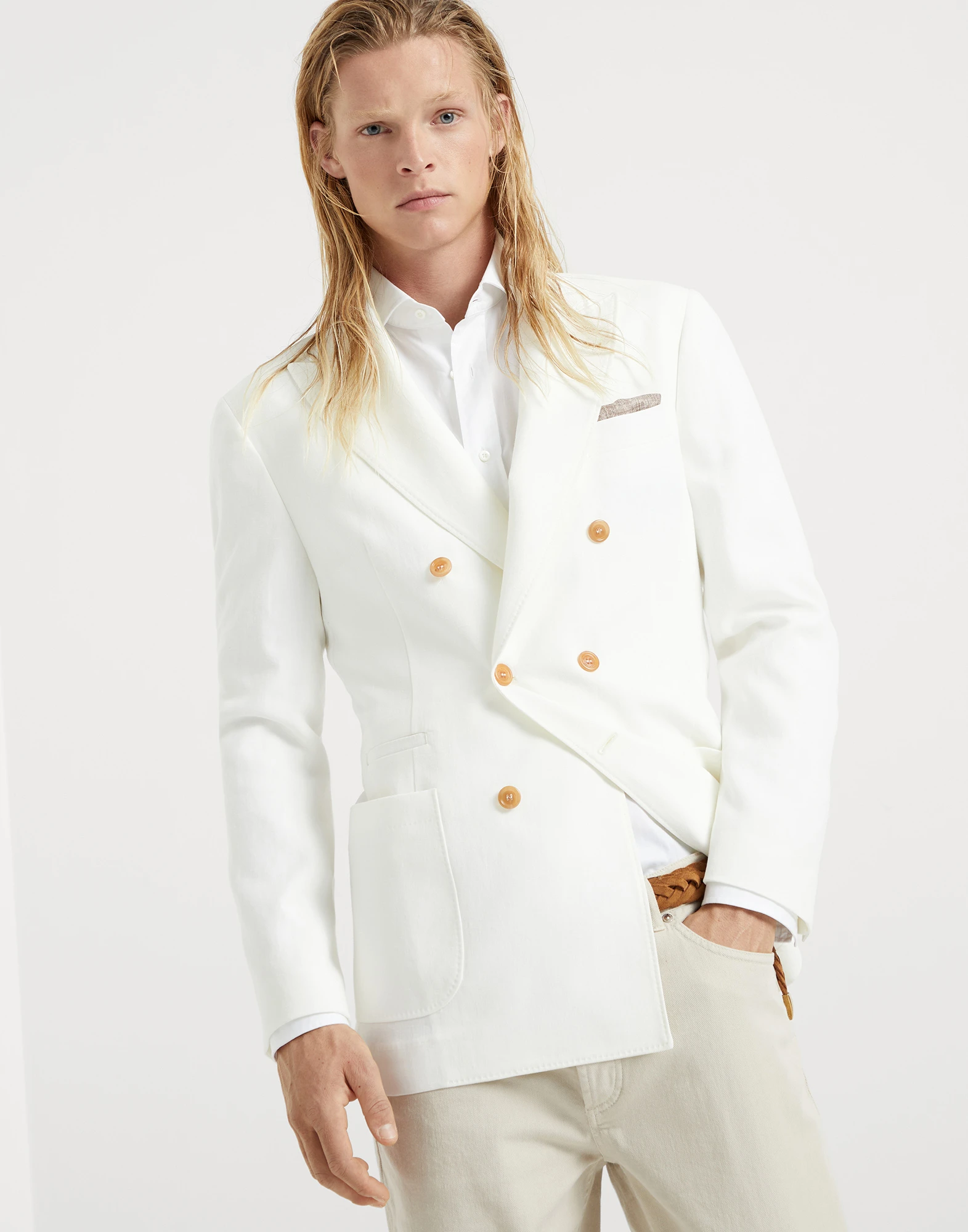Twisted linen one-and-a-half breasted deconstructed blazer with patch pockets
