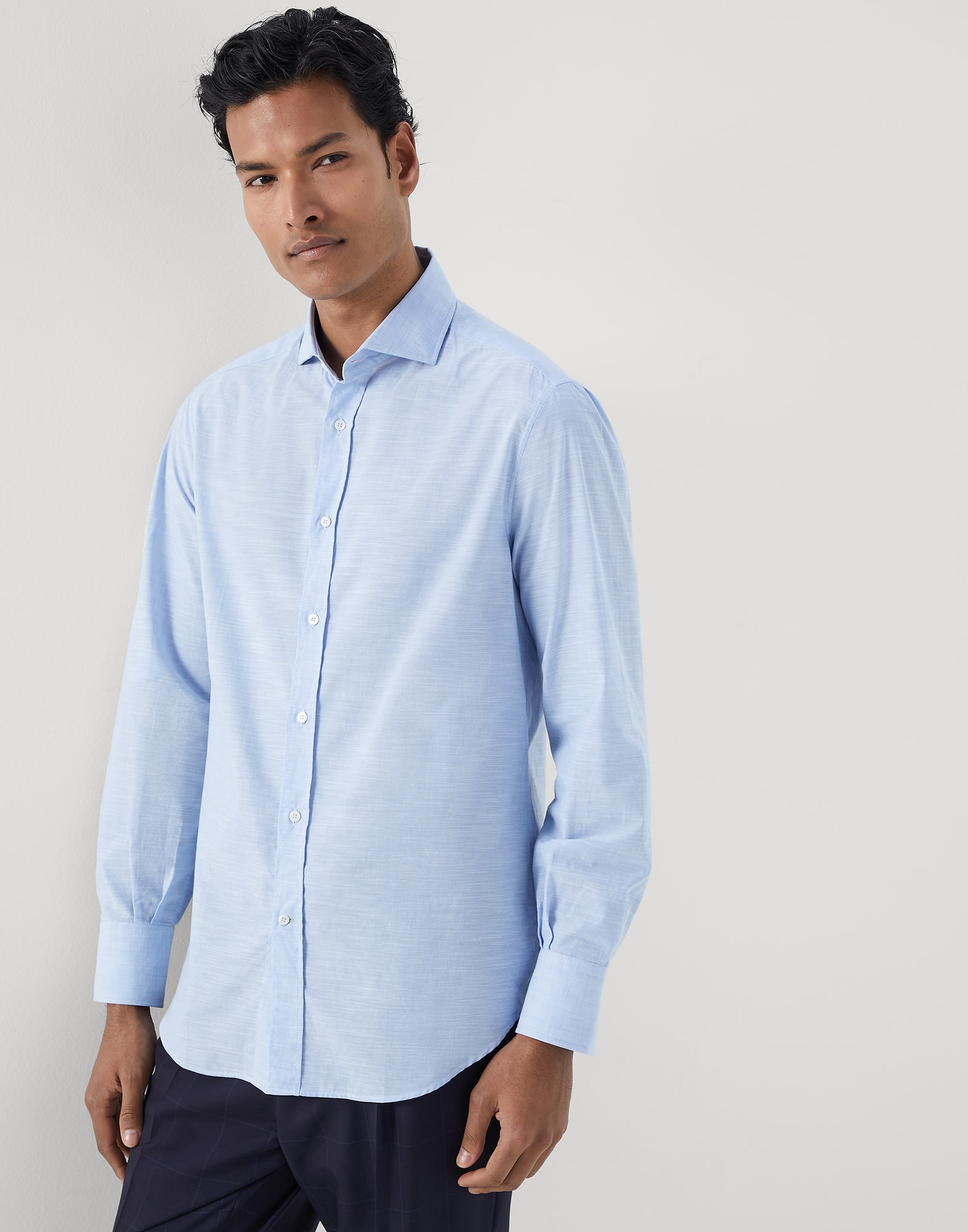 Lightweight Oxford basic fit shirt with spread collar
