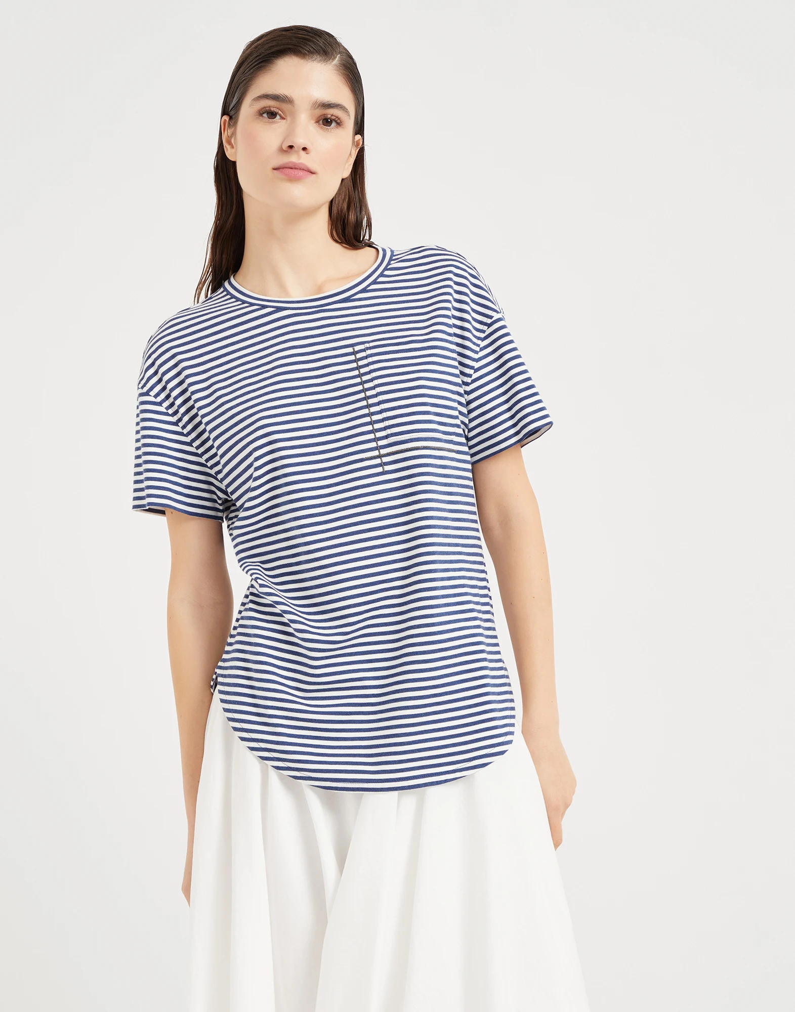 T-shirt with monili