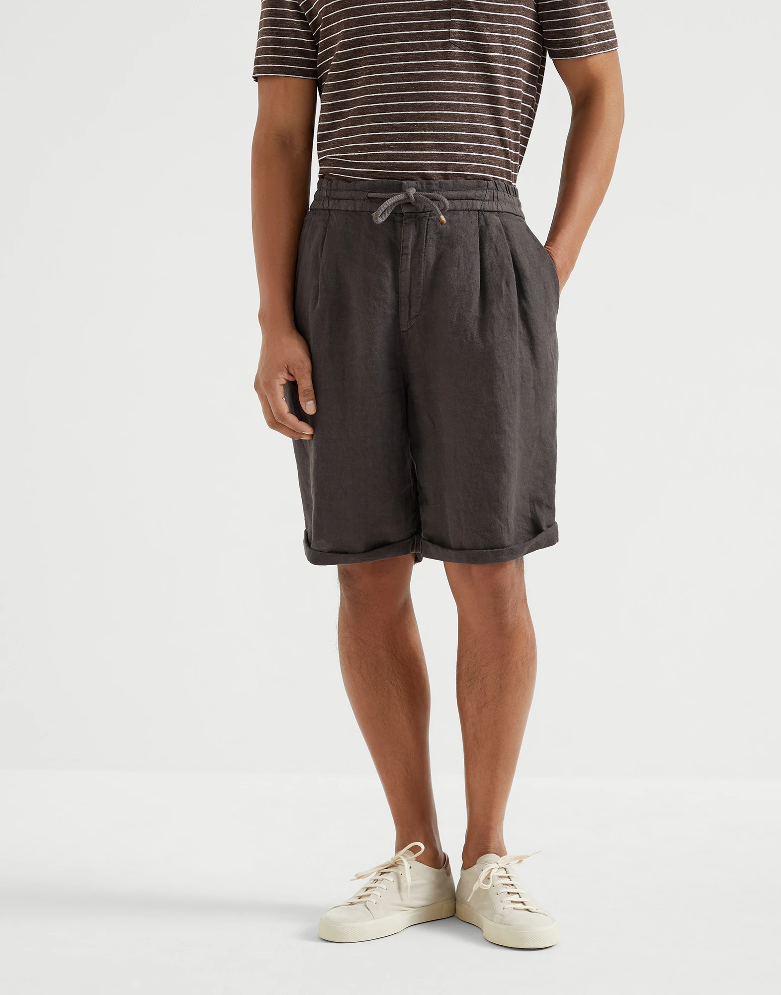 Bermuda shorts with drawstring