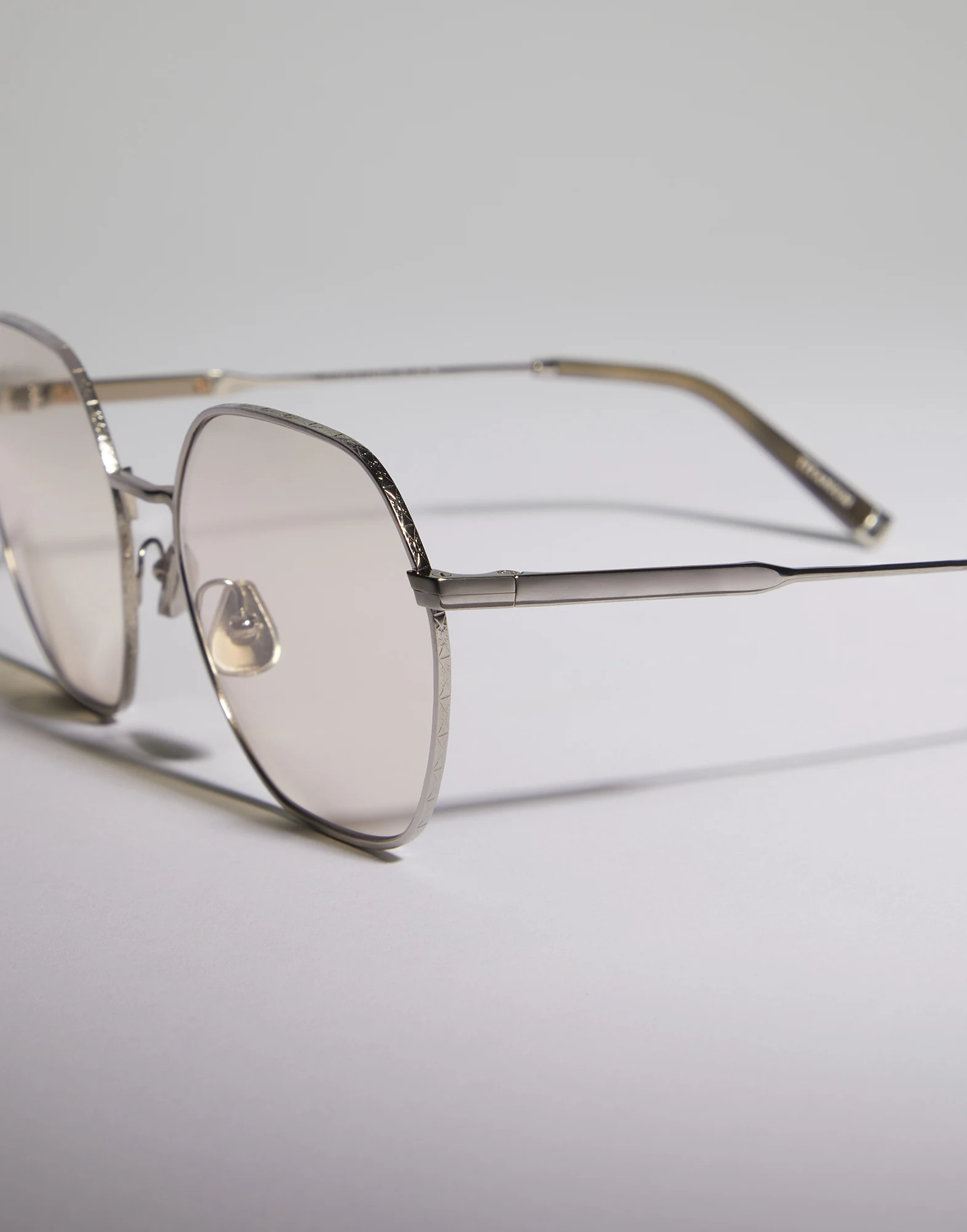 Intarsia Rays titanium glasses