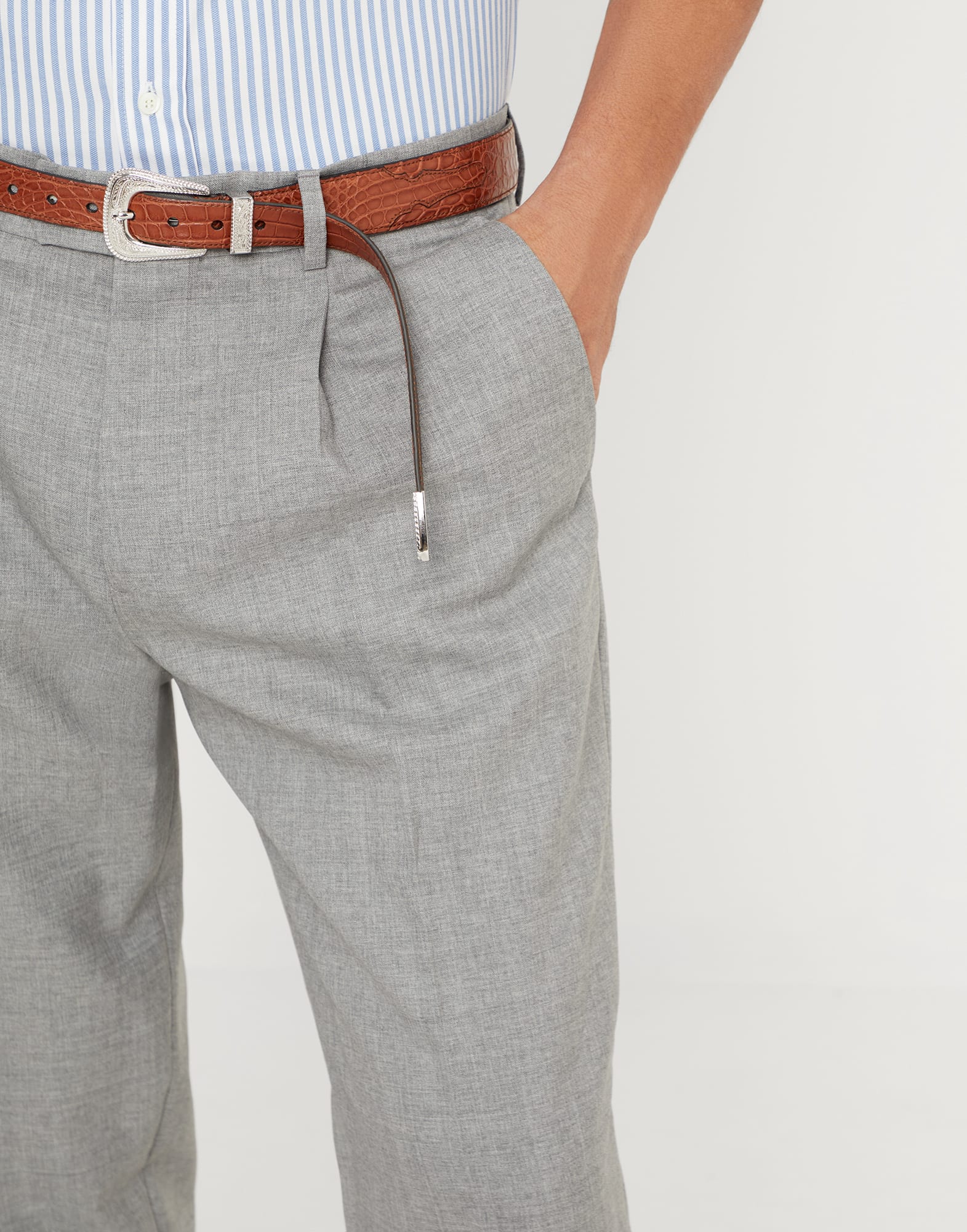 Virgin wool fresco leisure fit trousers with pleat