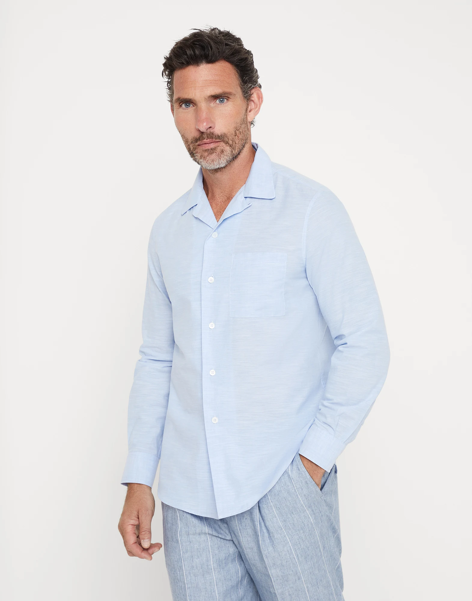 Lightweight Oxford easy fit shirt with camp collar and chest pocket