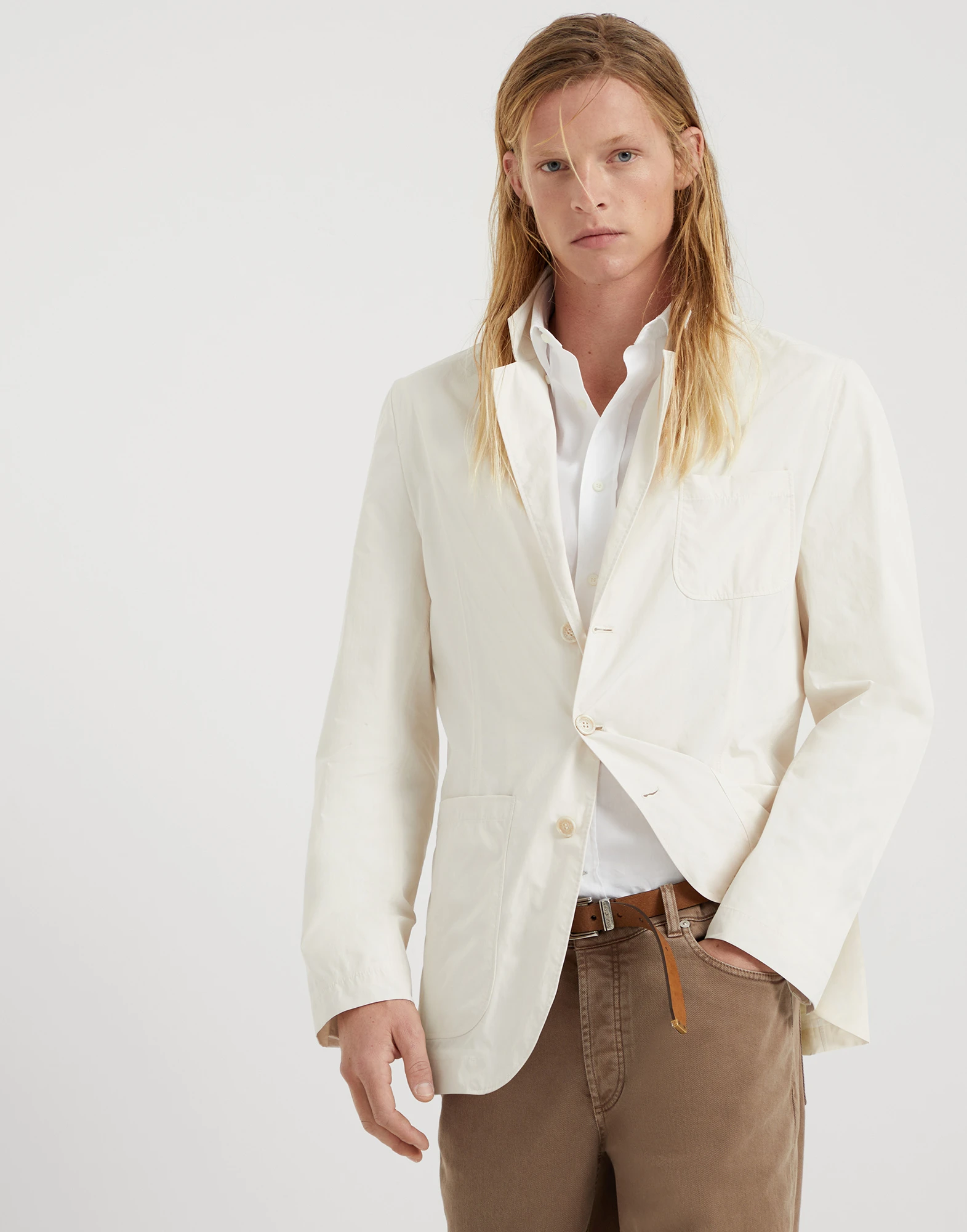 Water-resistant microfiber outerwear blazer