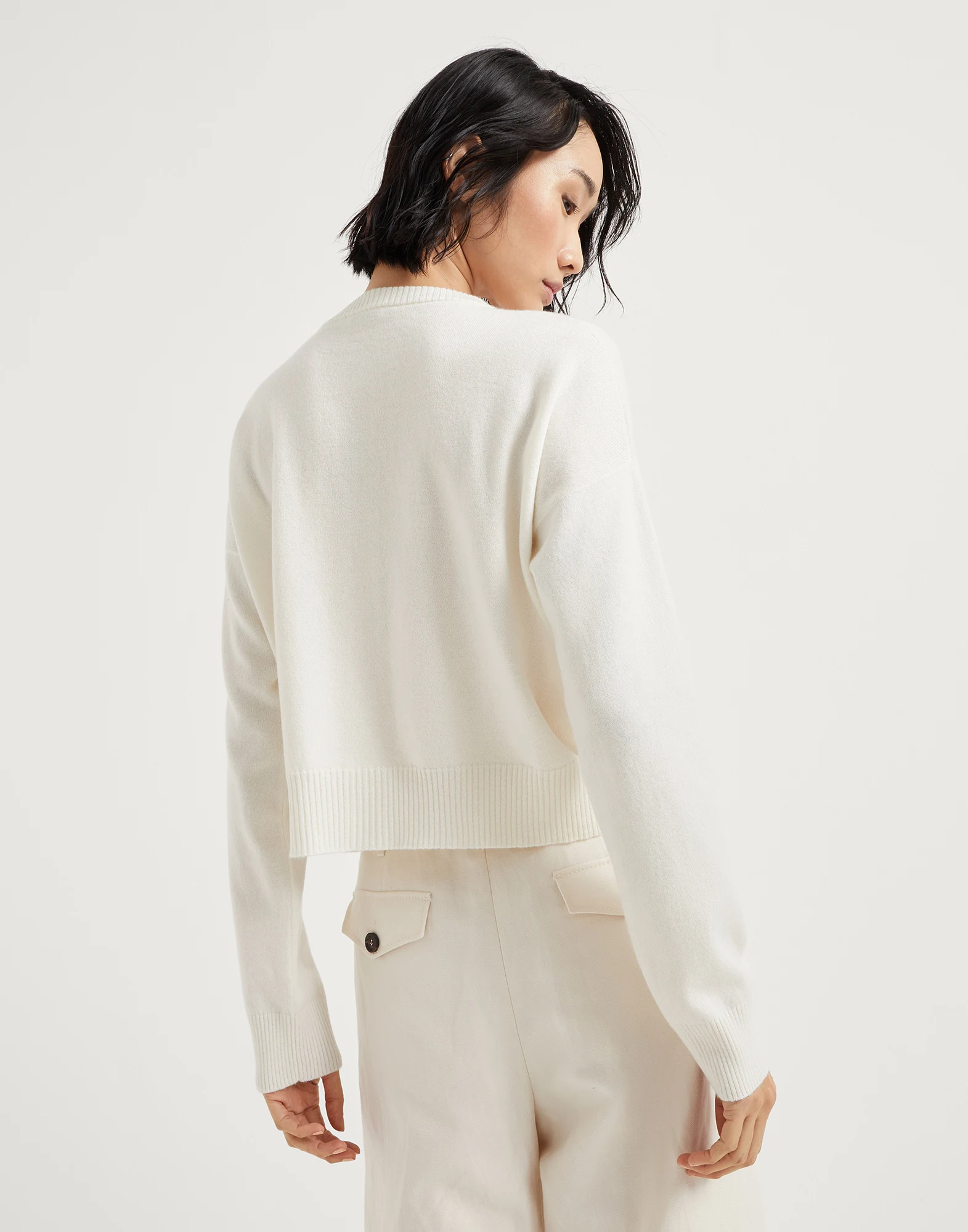 Cardigan with monili