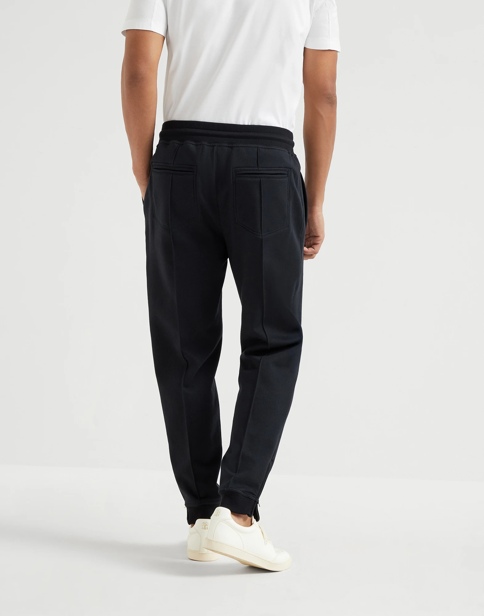 Trousers with cr��te