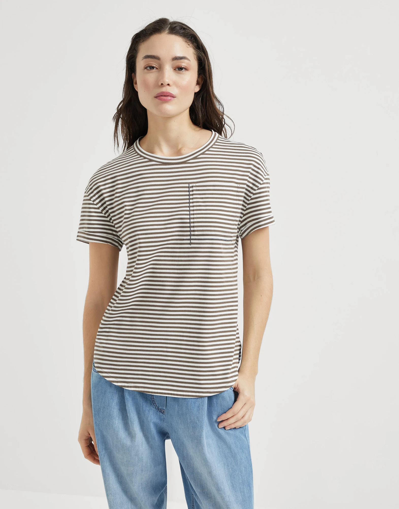 T-shirt with monili