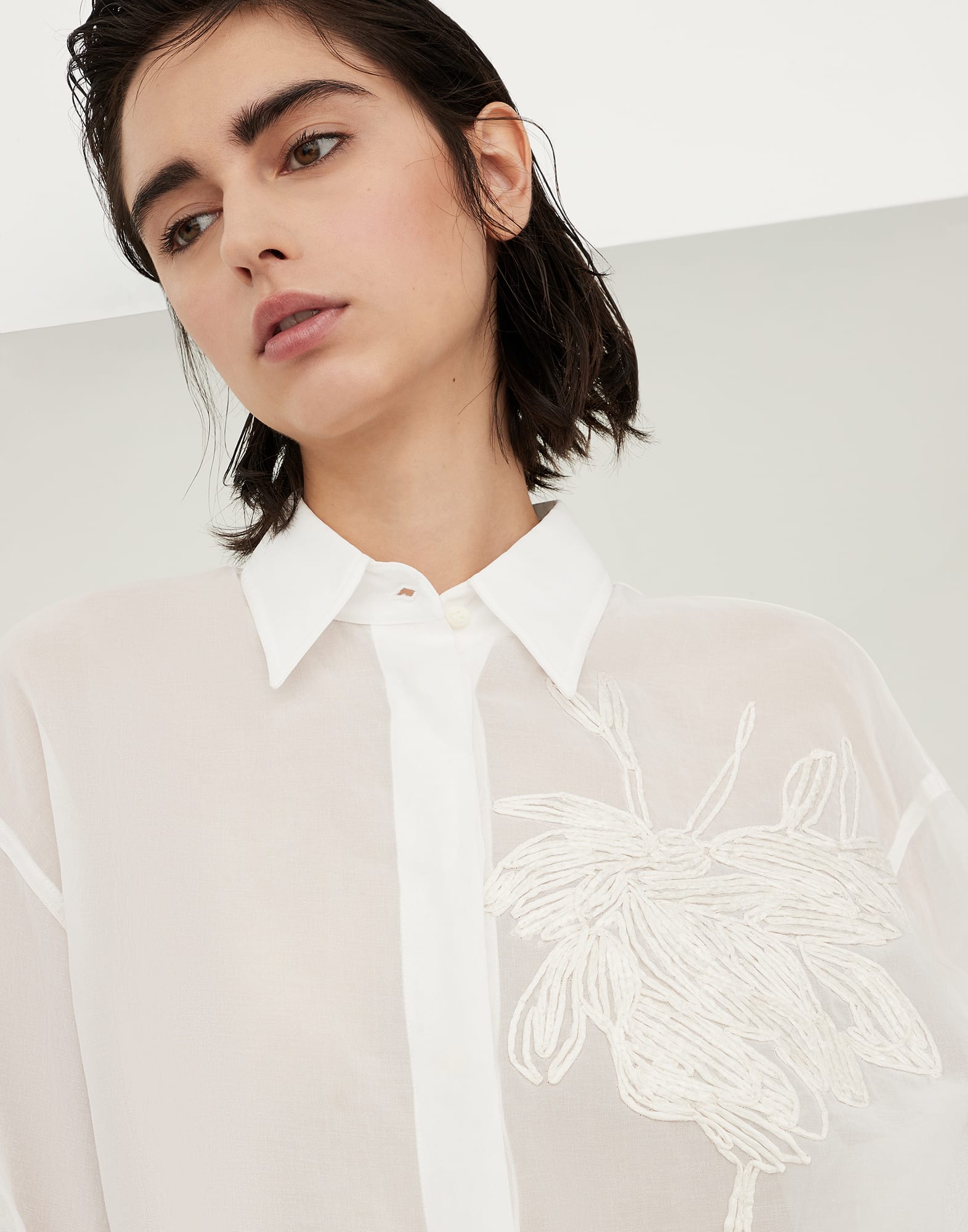 Cotton organza shirt with dazzling magnolia embroidery