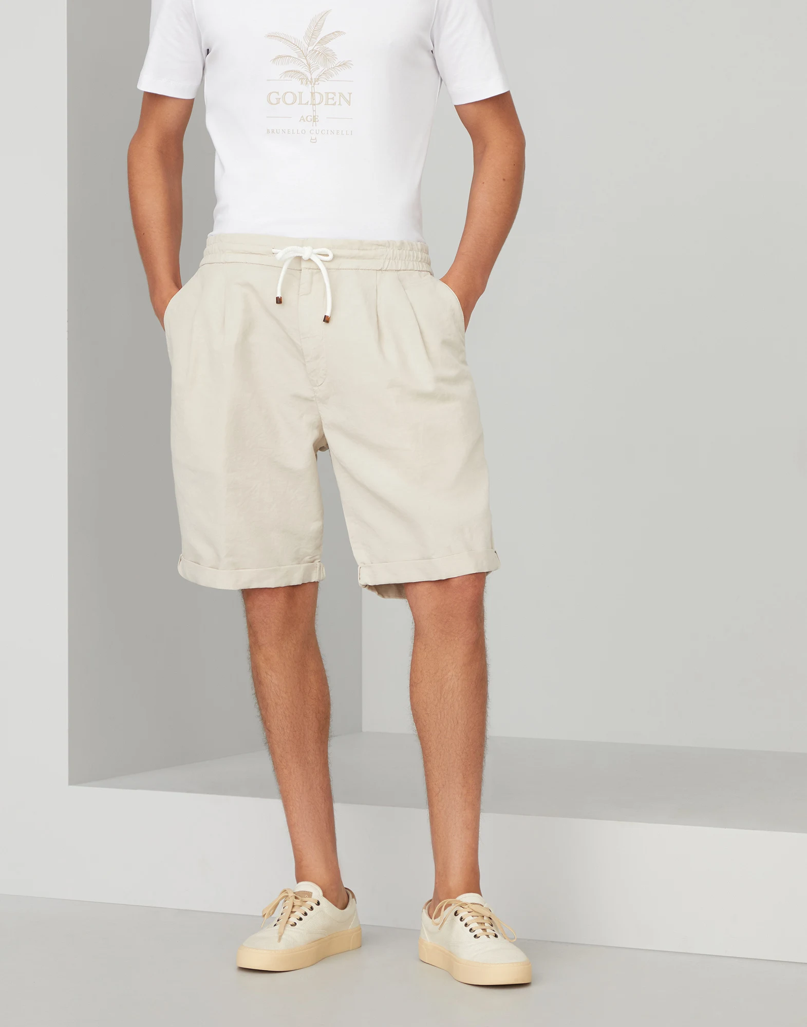Garment-dyed Bermuda shorts in twisted linen and cotton gabardine with drawstring and double pleats