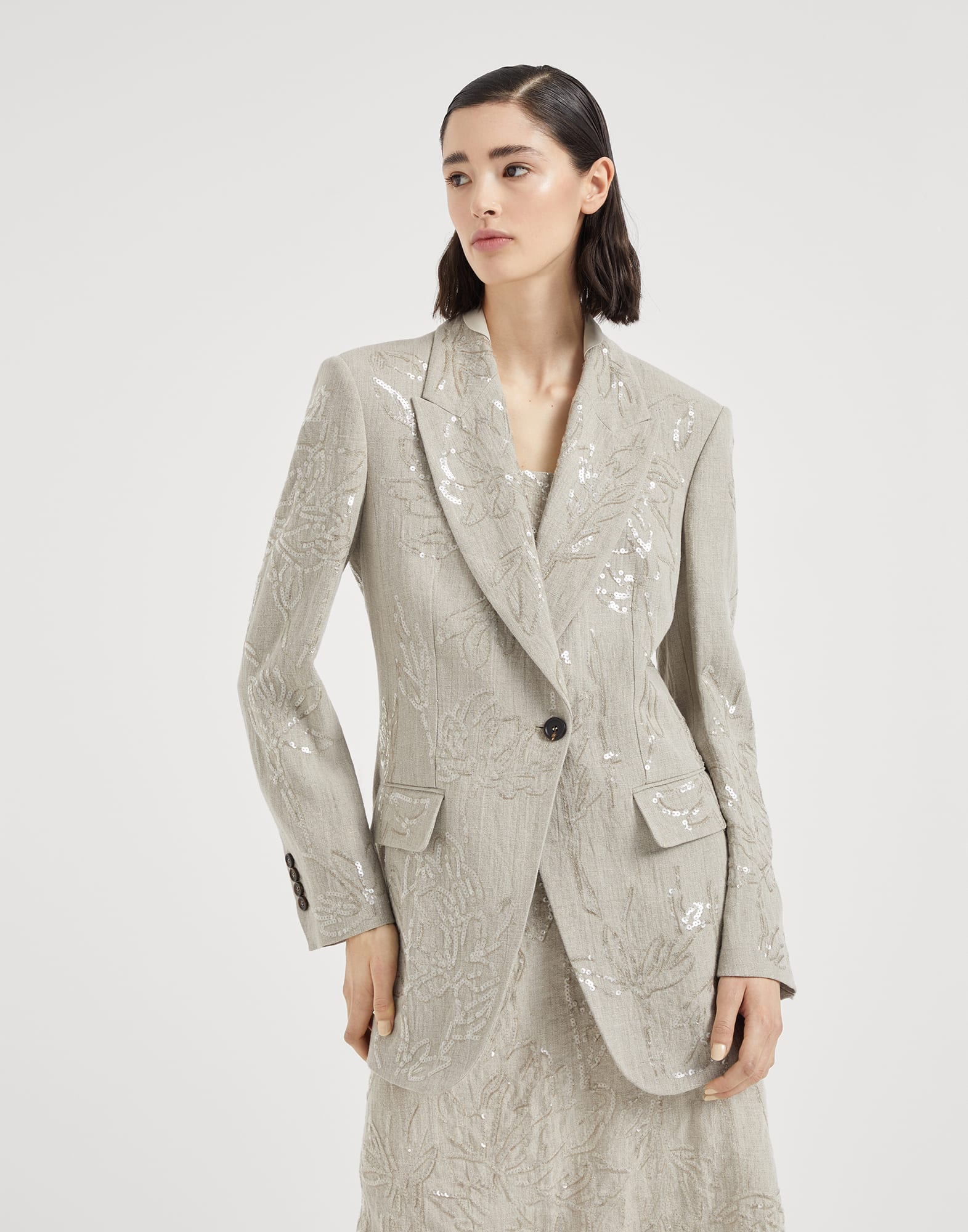 Linen canvas blazer with dazzling flower embroidery