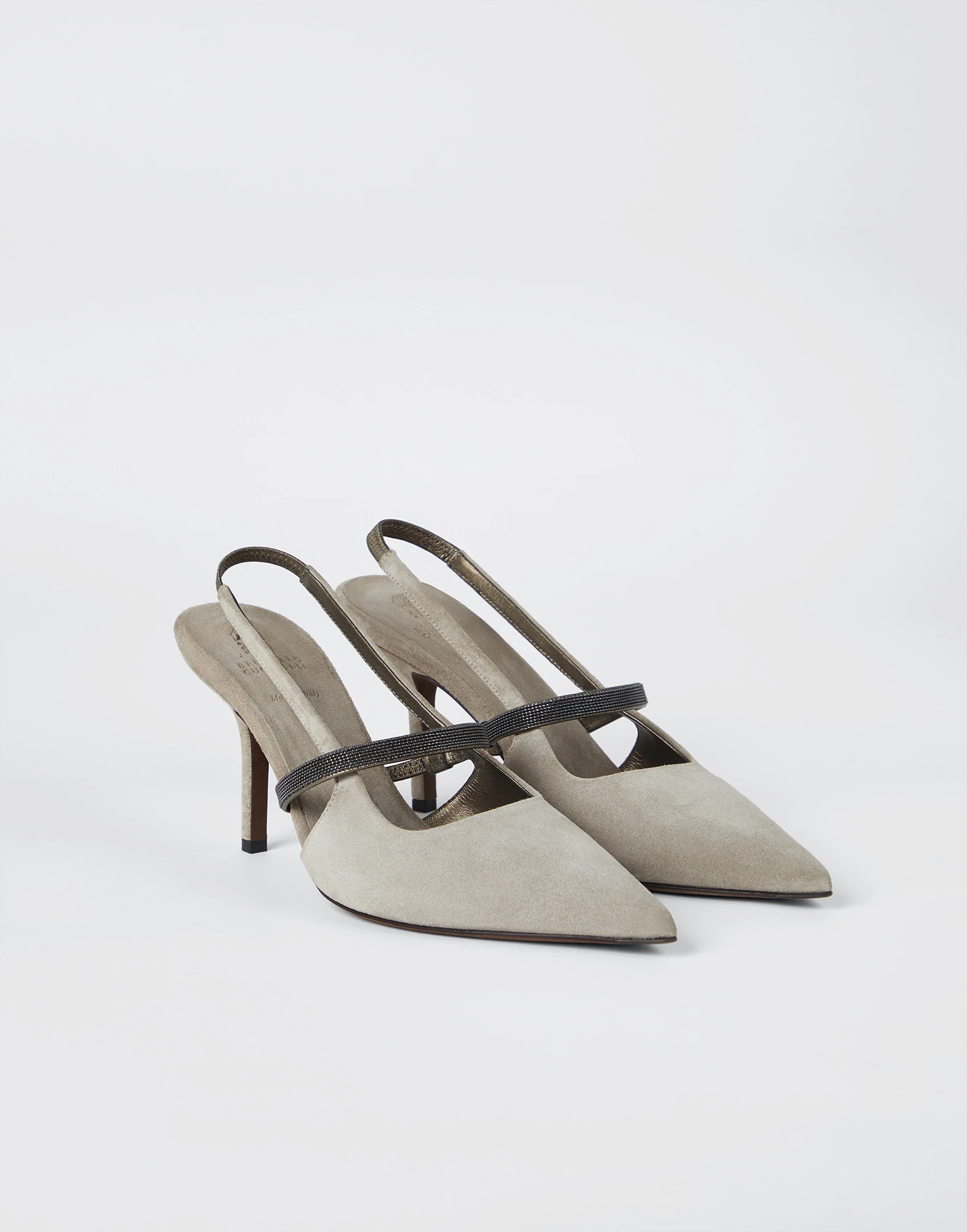 Suede heels with precious strap
