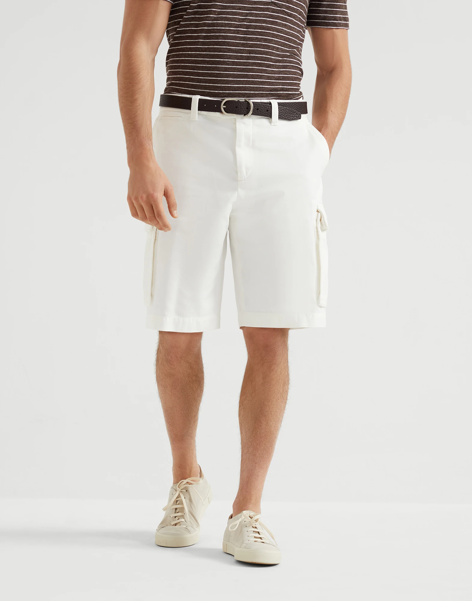 Bermuda shorts with cargo pockets