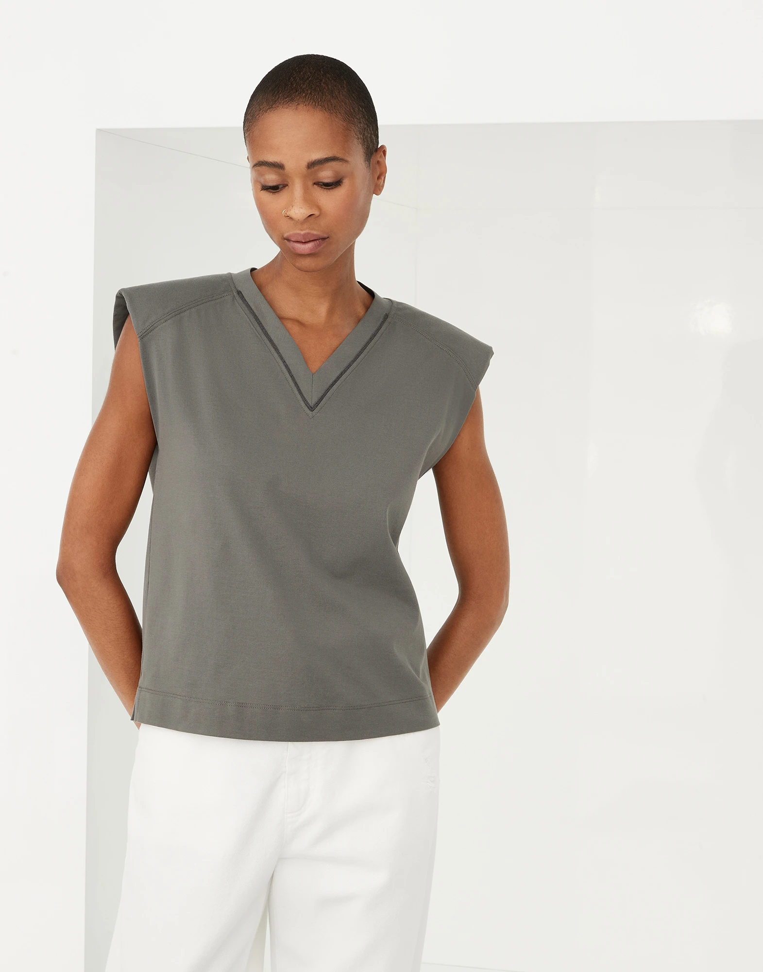 Cotton jersey T-shirt with padded shoulder and shiny neckline