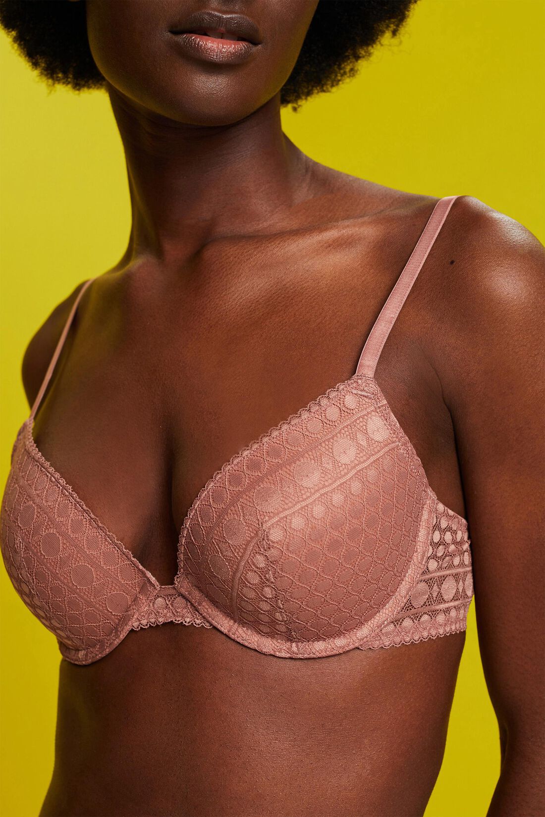 Recycelt: Push-up-BH mit Spitze