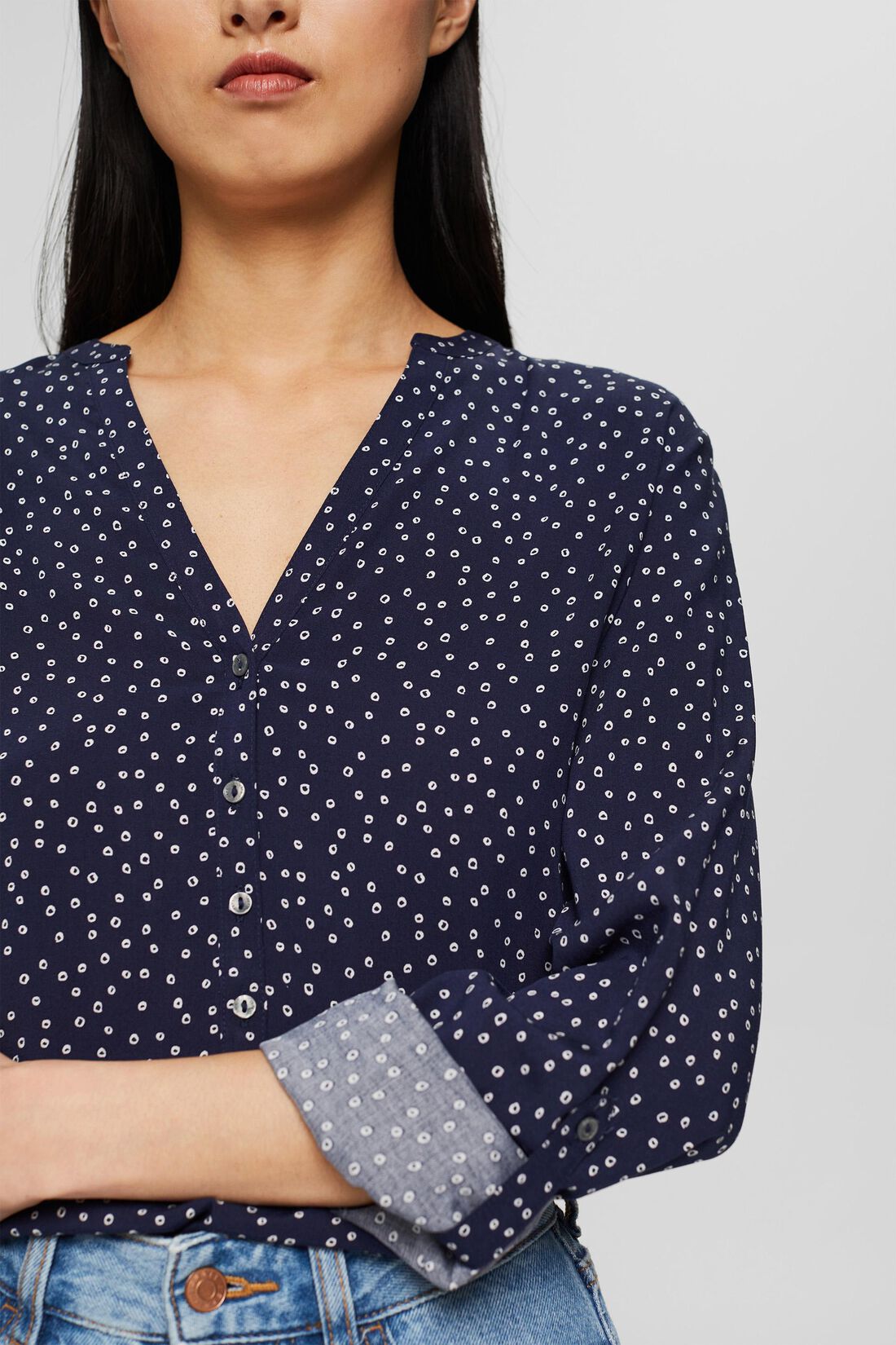 Henley-Bluse aus LENZING&trade; ECOVERO&trade;