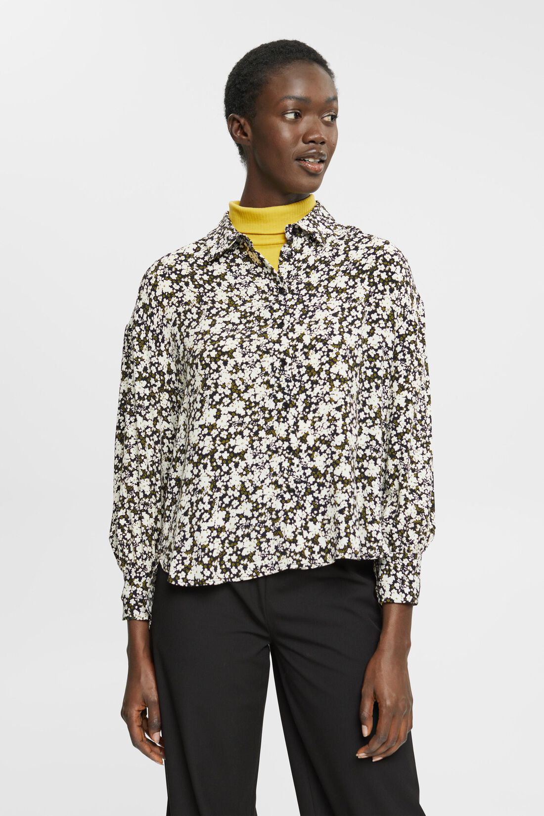 Bluse mit Bl&uuml;tenprint