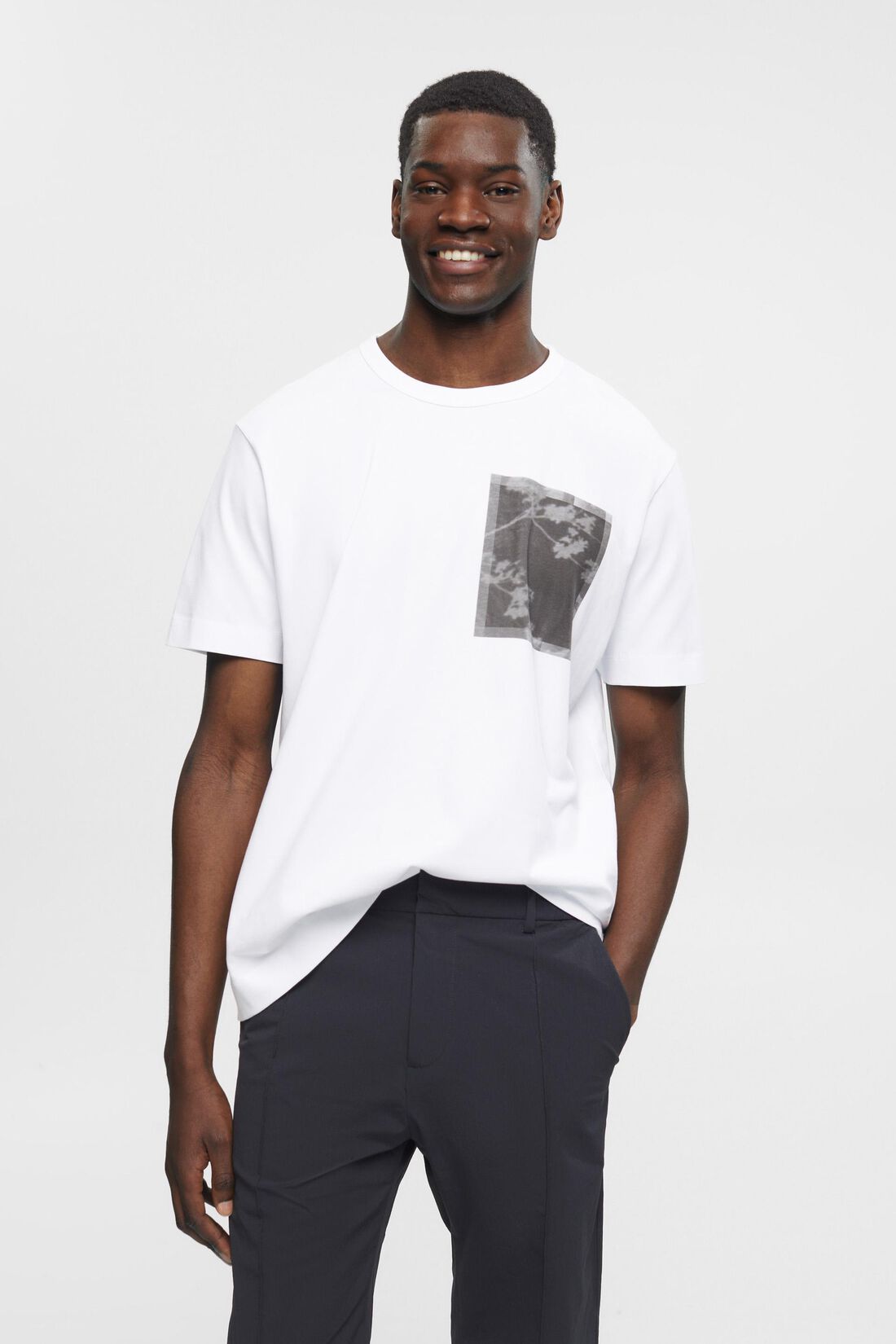 Baumwoll-T-Shirt mit Print auf der Brust