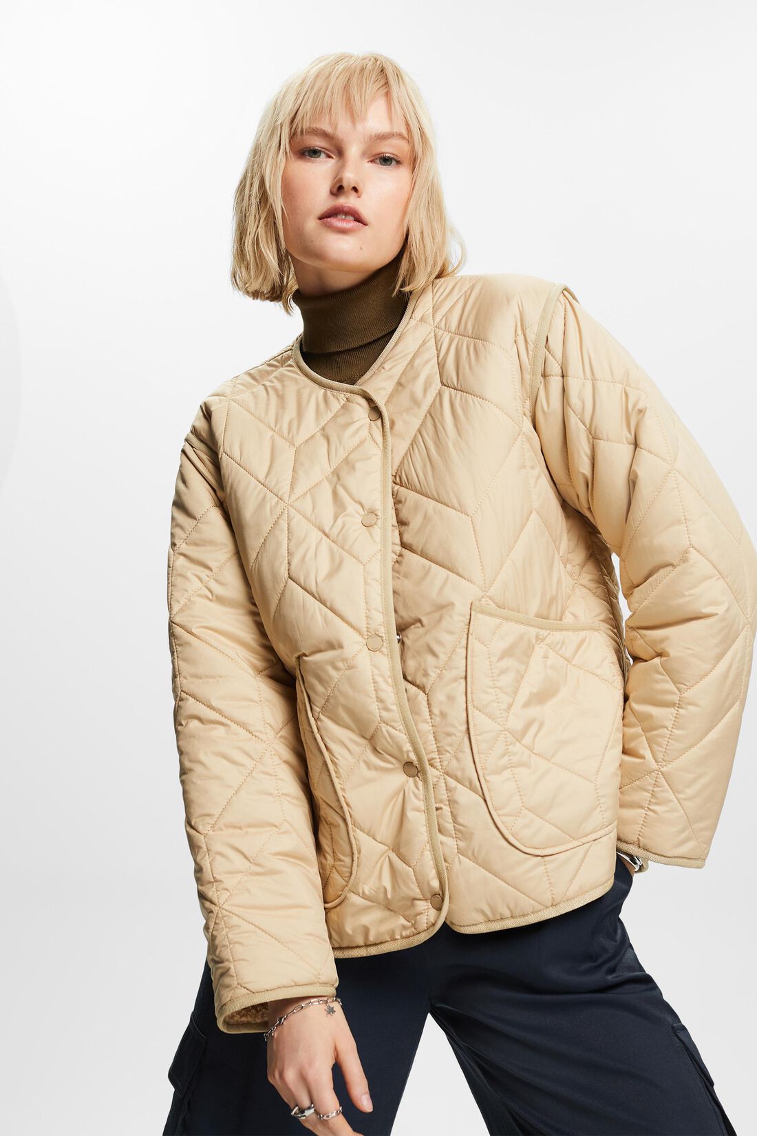 Recycelt: Steppjacke mit Teddyfutter