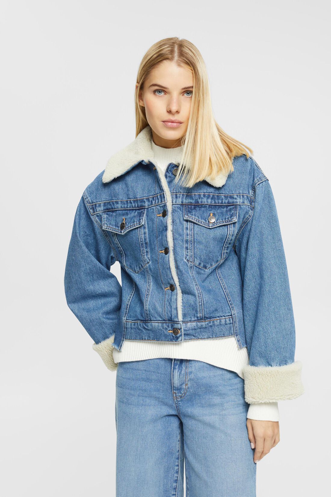 Cropped-Jacke aus Denim mit Fake Fur-Besatz