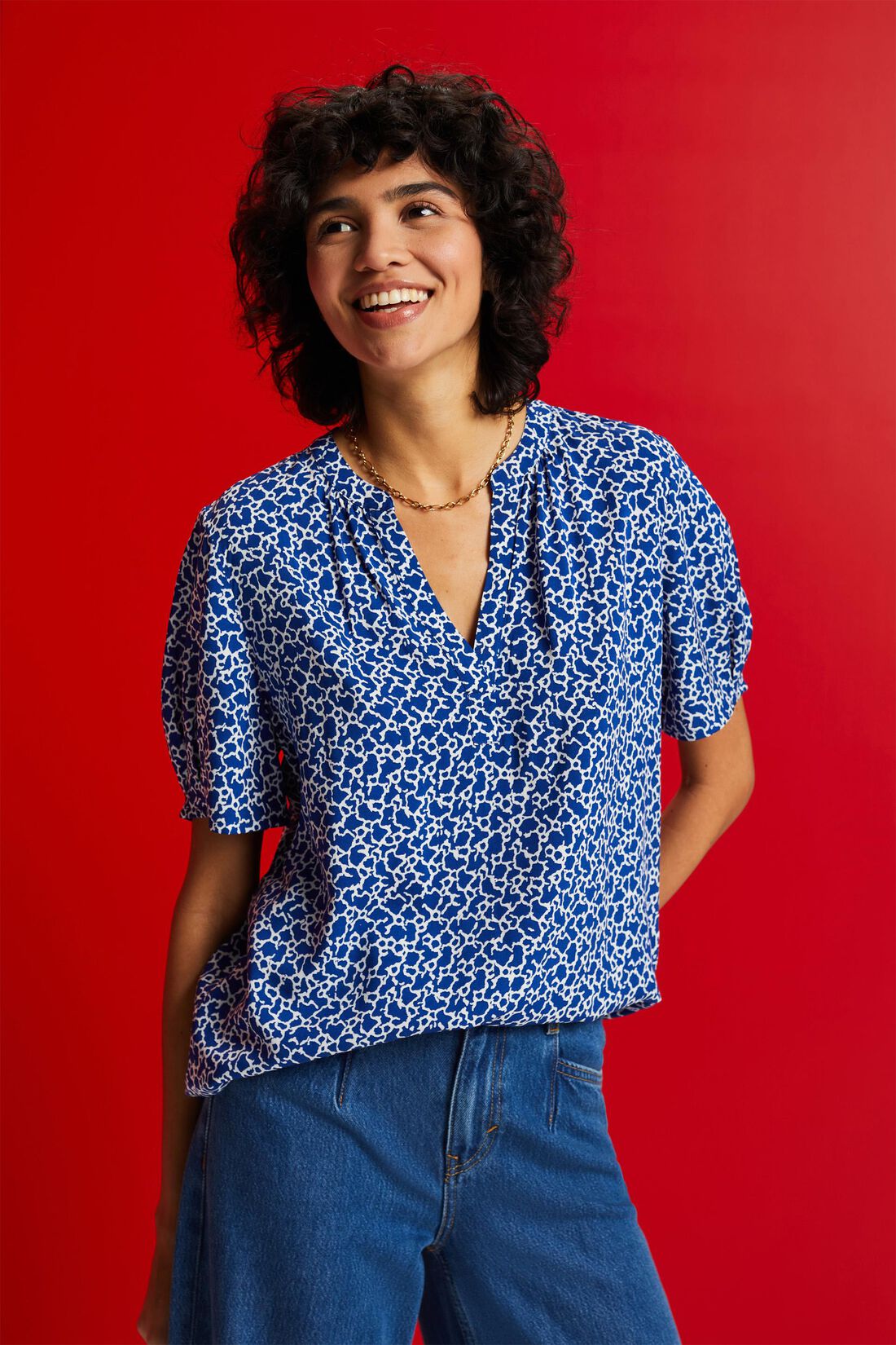 Florale Bluse mit V-Ausschnitt