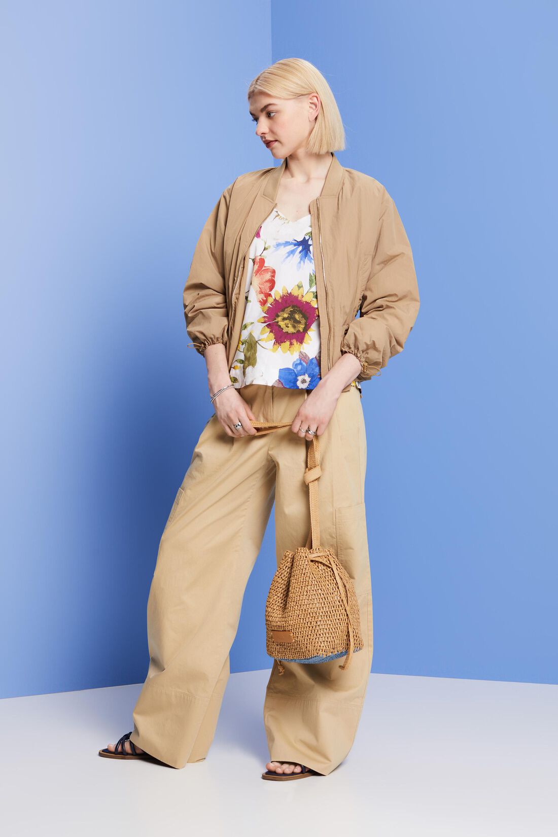 Gemusterte Bluse mit Schleifen