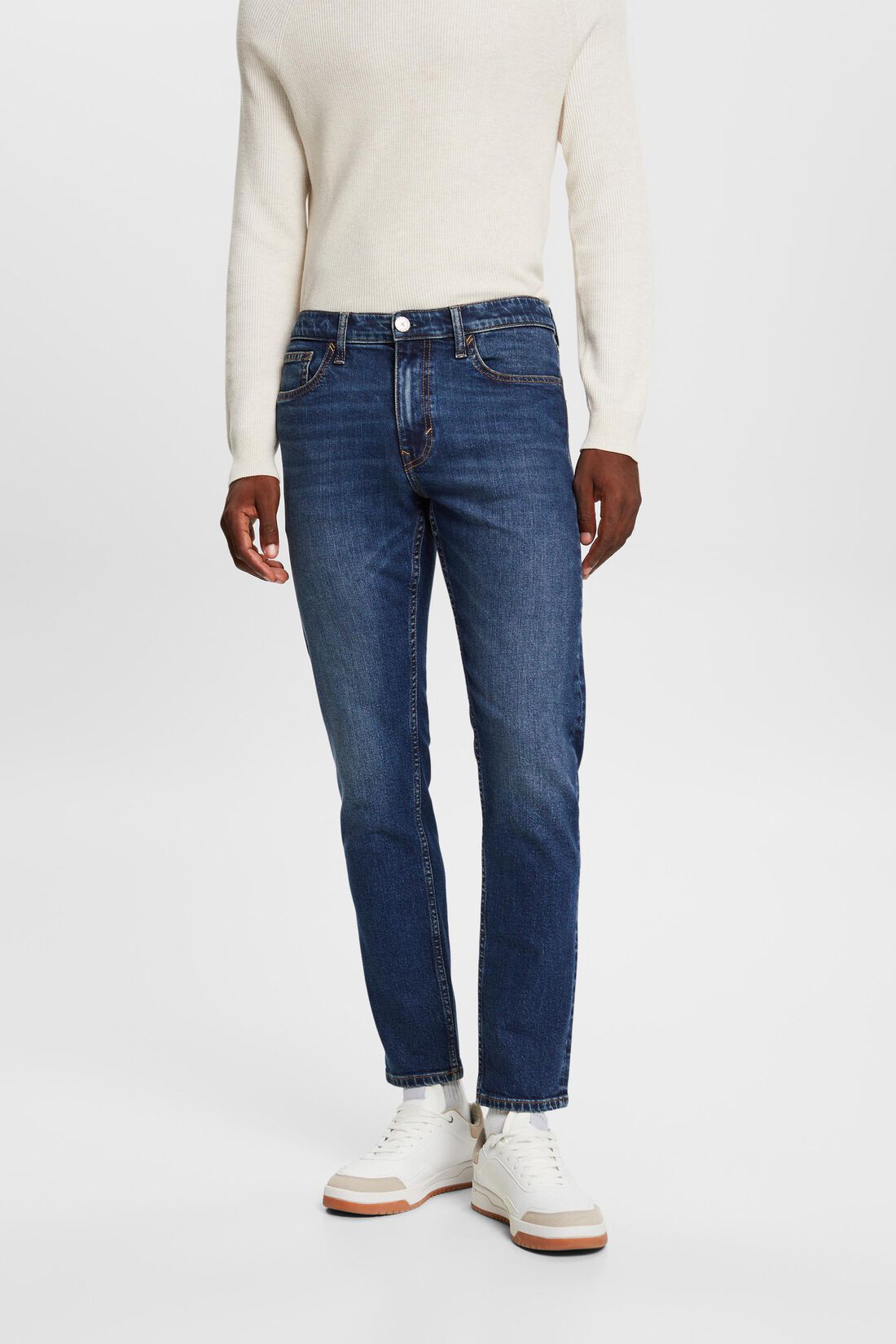 Schmale Jeans mit mittlerer Bundh&ouml;he