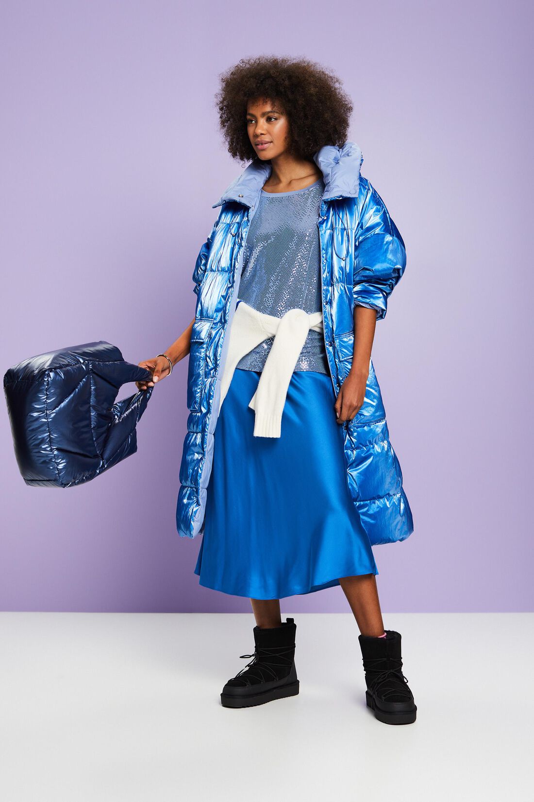 Oversize-T-Shirt mit Paillettenapplikation