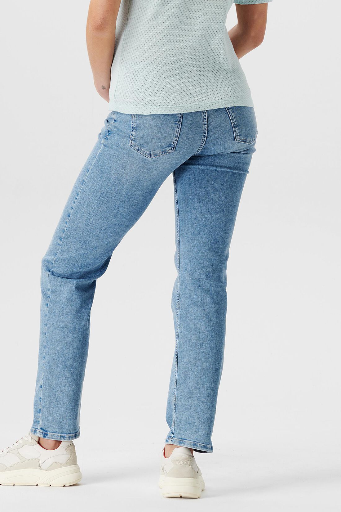 Jeans mit geradem Beinverlauf und &Uuml;berbauchbund
