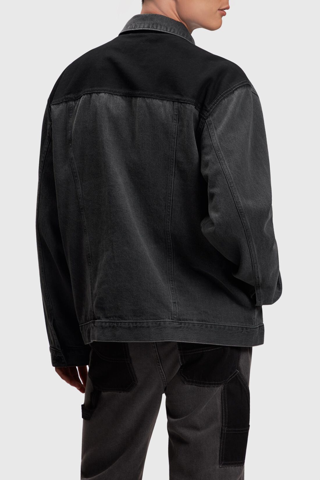 Truckerjacke aus Denim im Oversize-Look