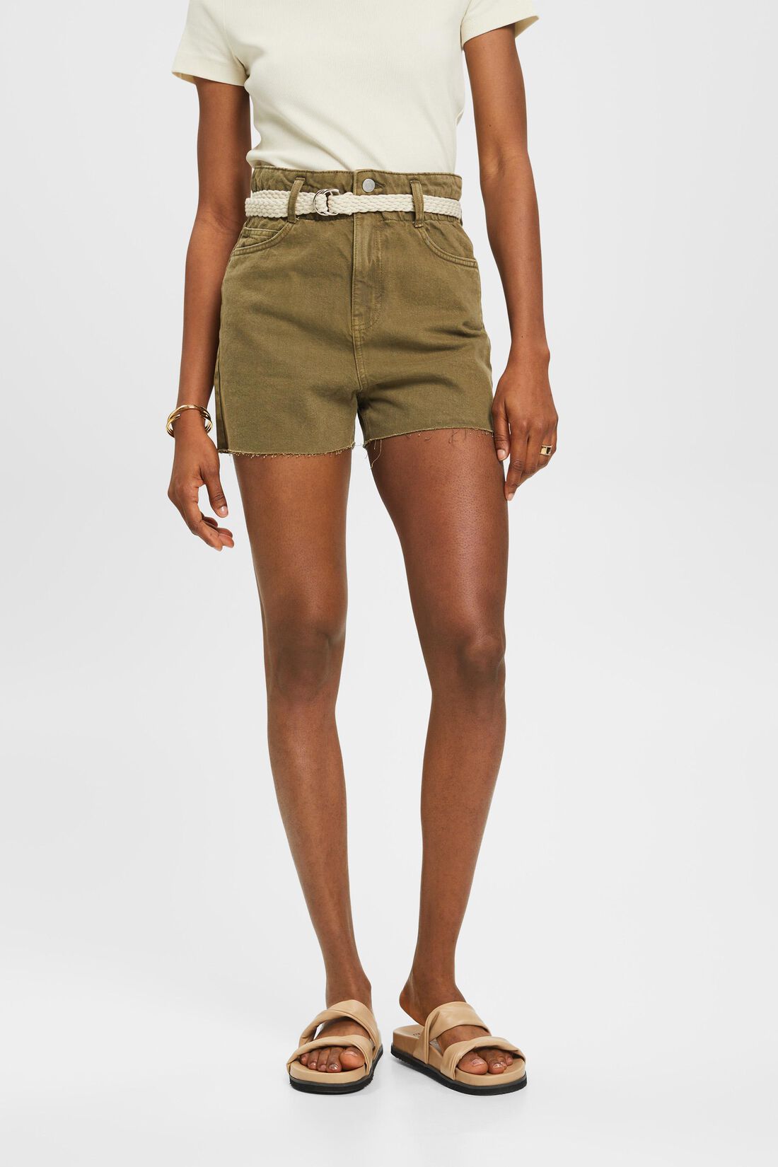Jeansshorts in abgeschnittener Optik