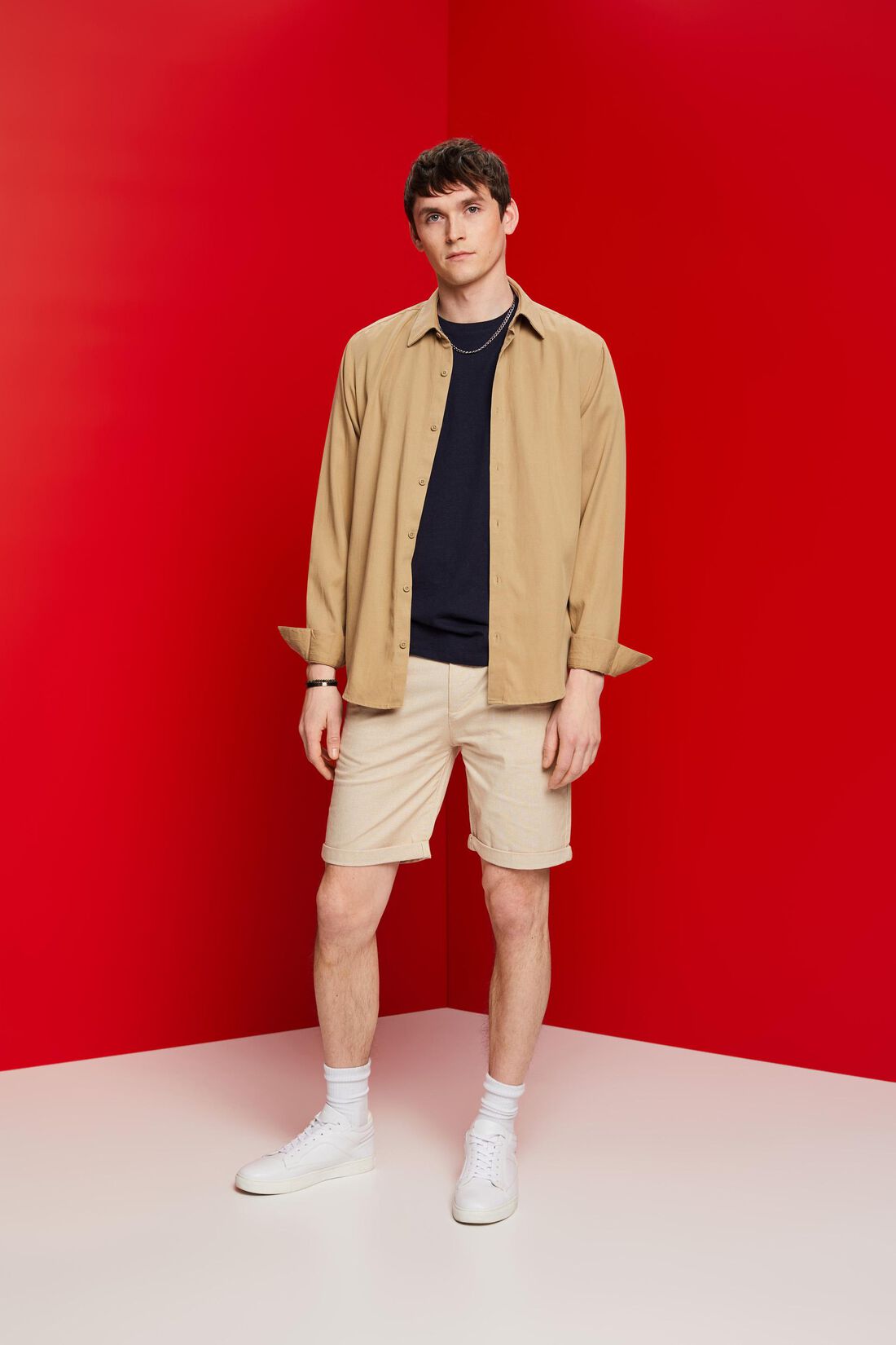 Zweifarbige Chino-Shorts
