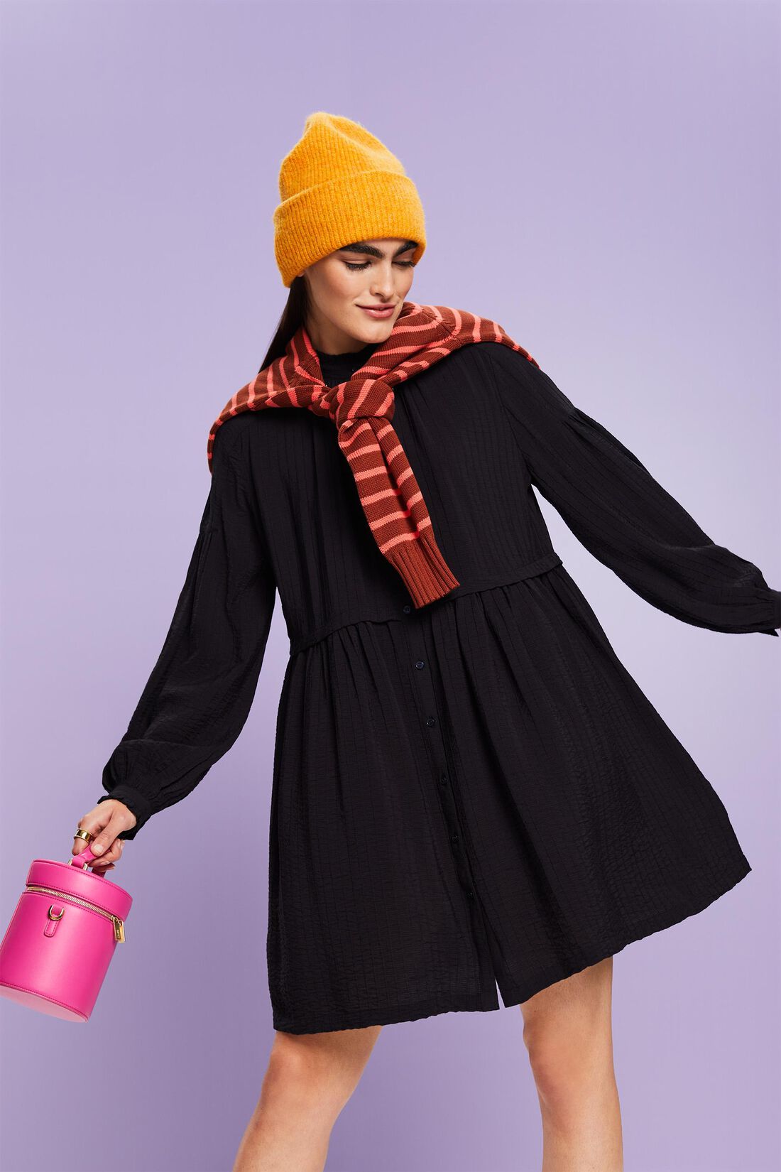 Strukturiertes Minikleid mit R&uuml;schen-Details