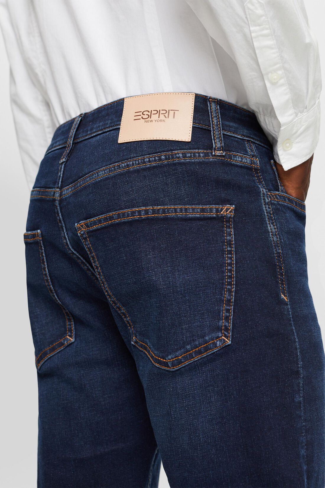 Schmale Jeans mit mittlerer Bundh&ouml;he