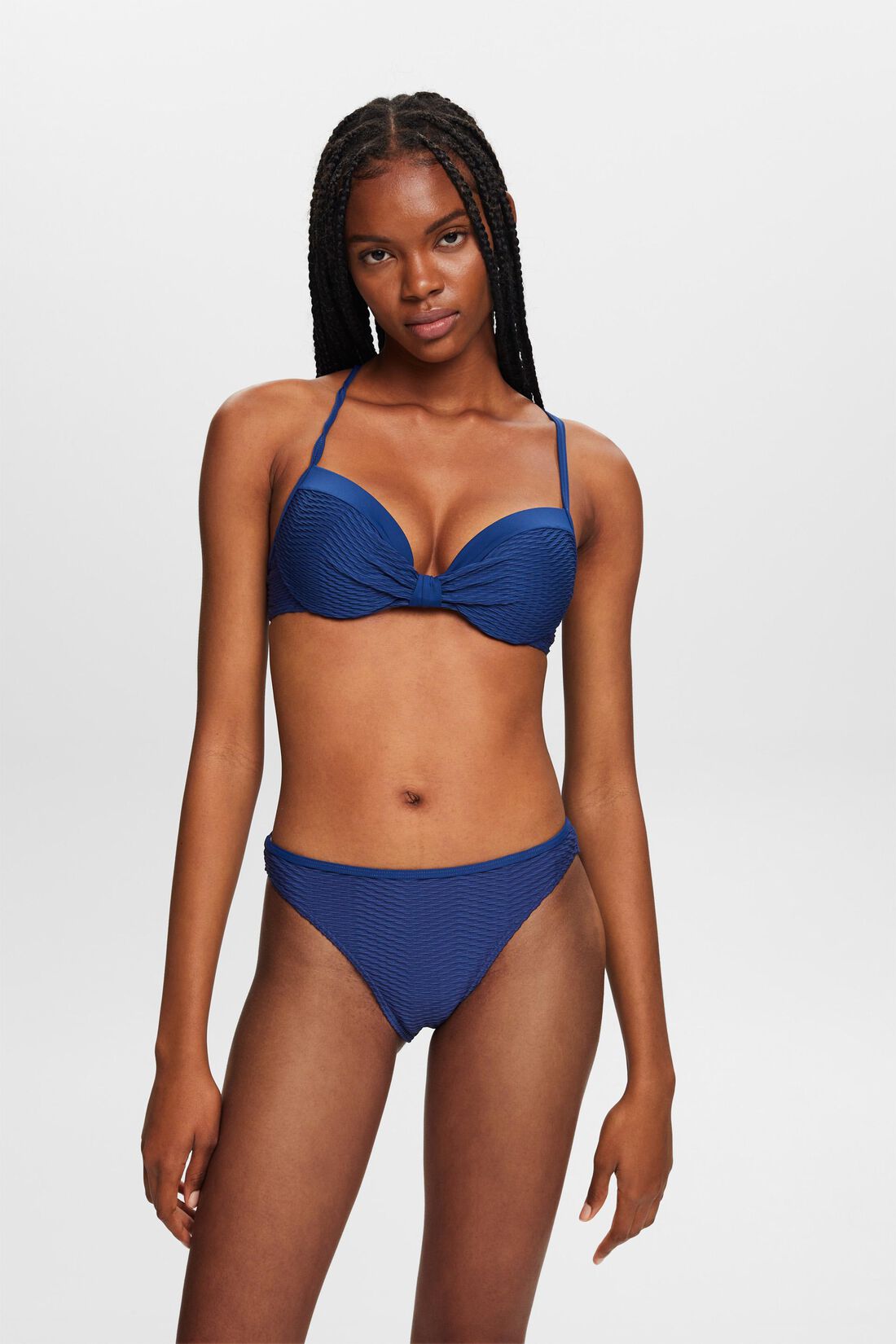 Recycelt: Strukturierte Bikinihose