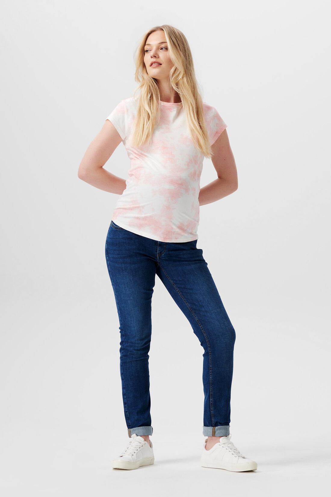 Schmal geschnittene Jeans mit &Uuml;berbauchbund