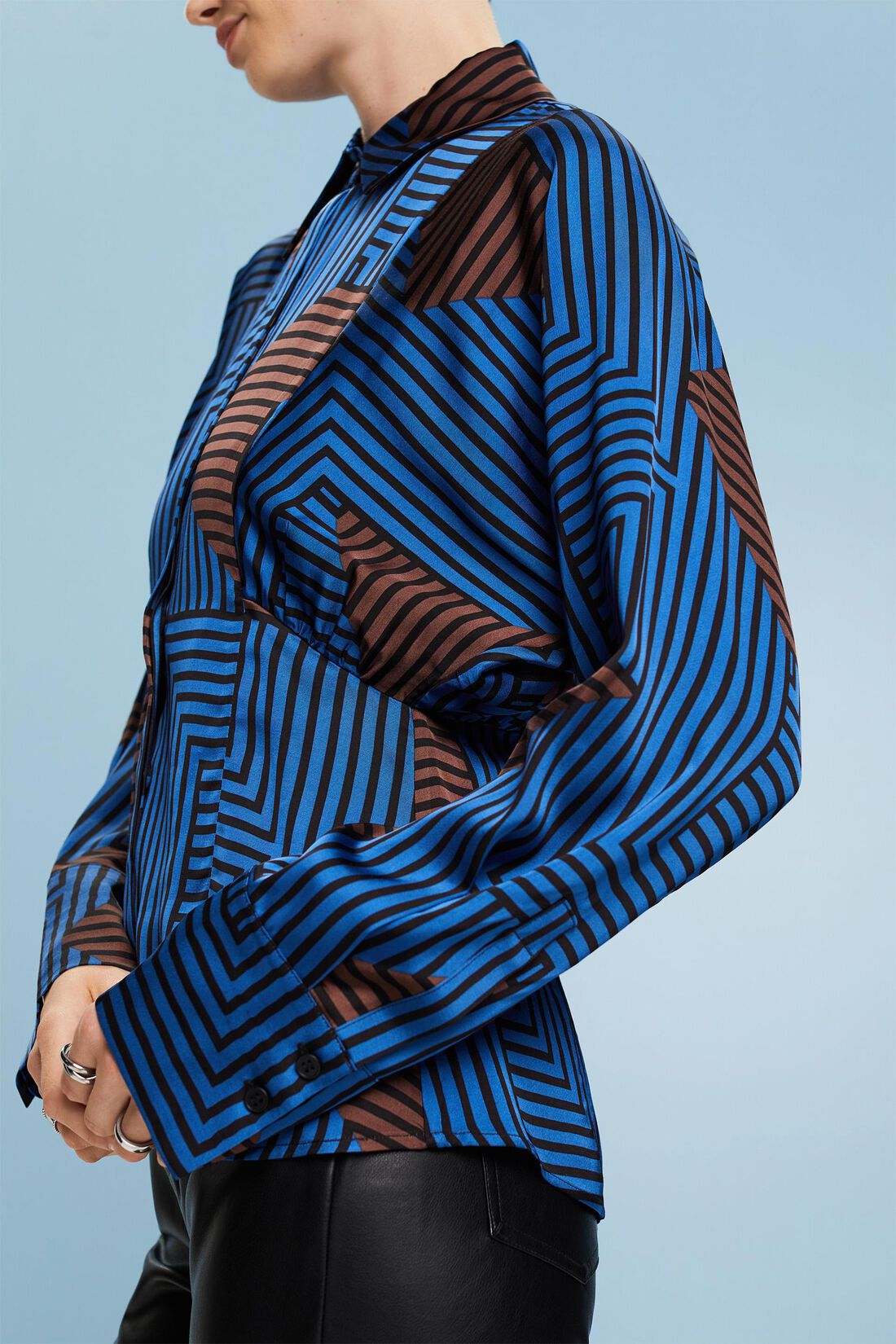 Satinbluse mit Fledermaus&auml;rmeln