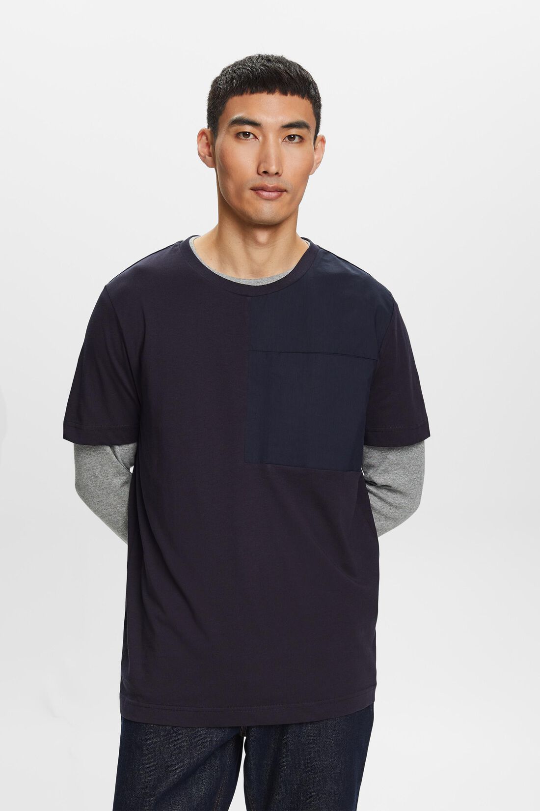 T-Shirt aus Jersey mit Brusttasche