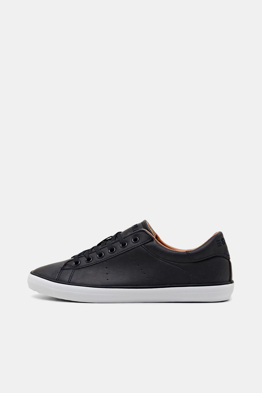 Sneaker in Lederoptik