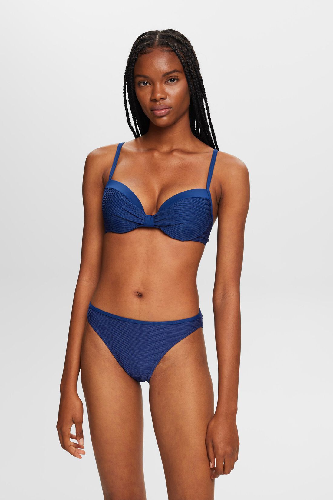 Recycelt: Wattiertes Bikinitop mit Struktur