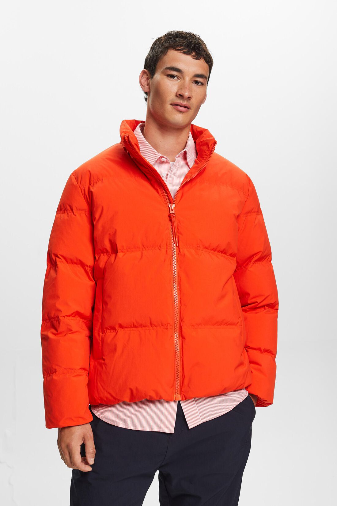 Recycelt: Pufferjacke mit Daunen