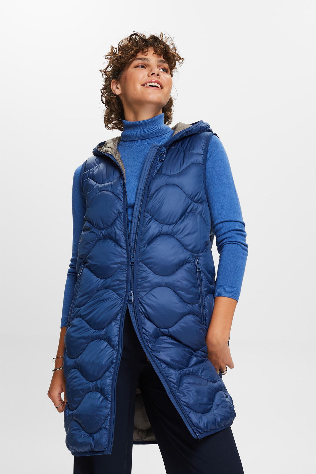 Recycelt: lange Steppweste