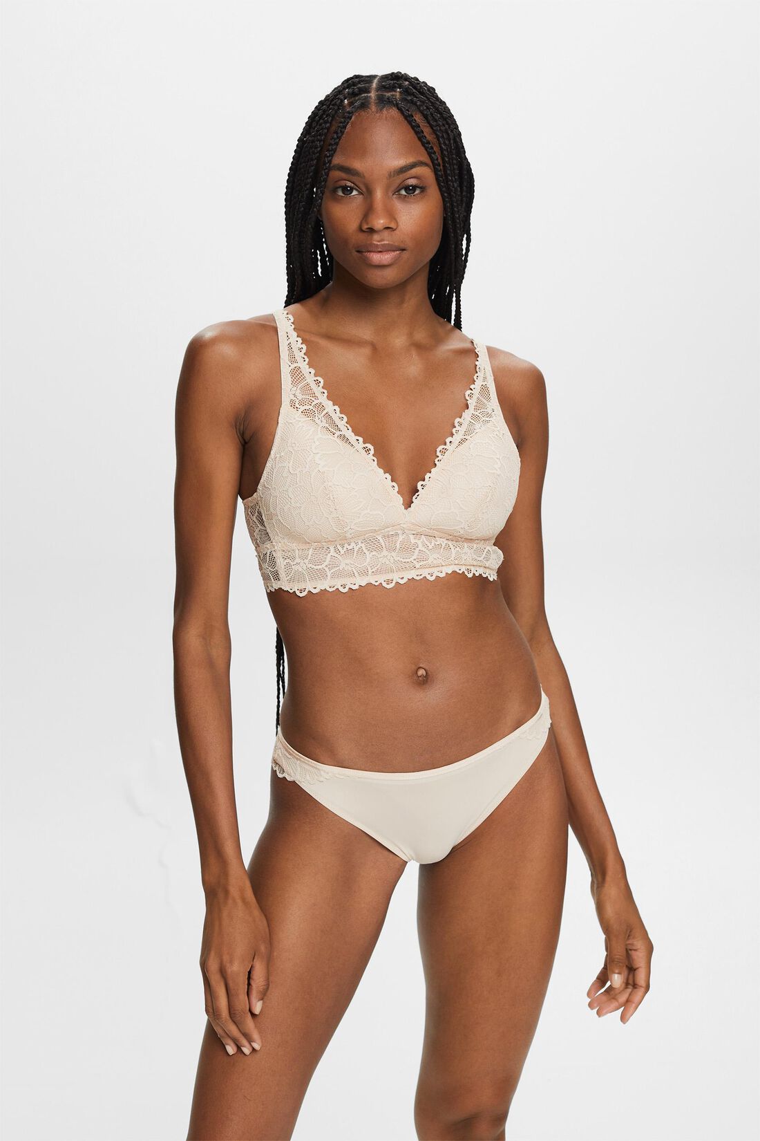 Wattierter, b&uuml;gelloser Bralette aus Spitze